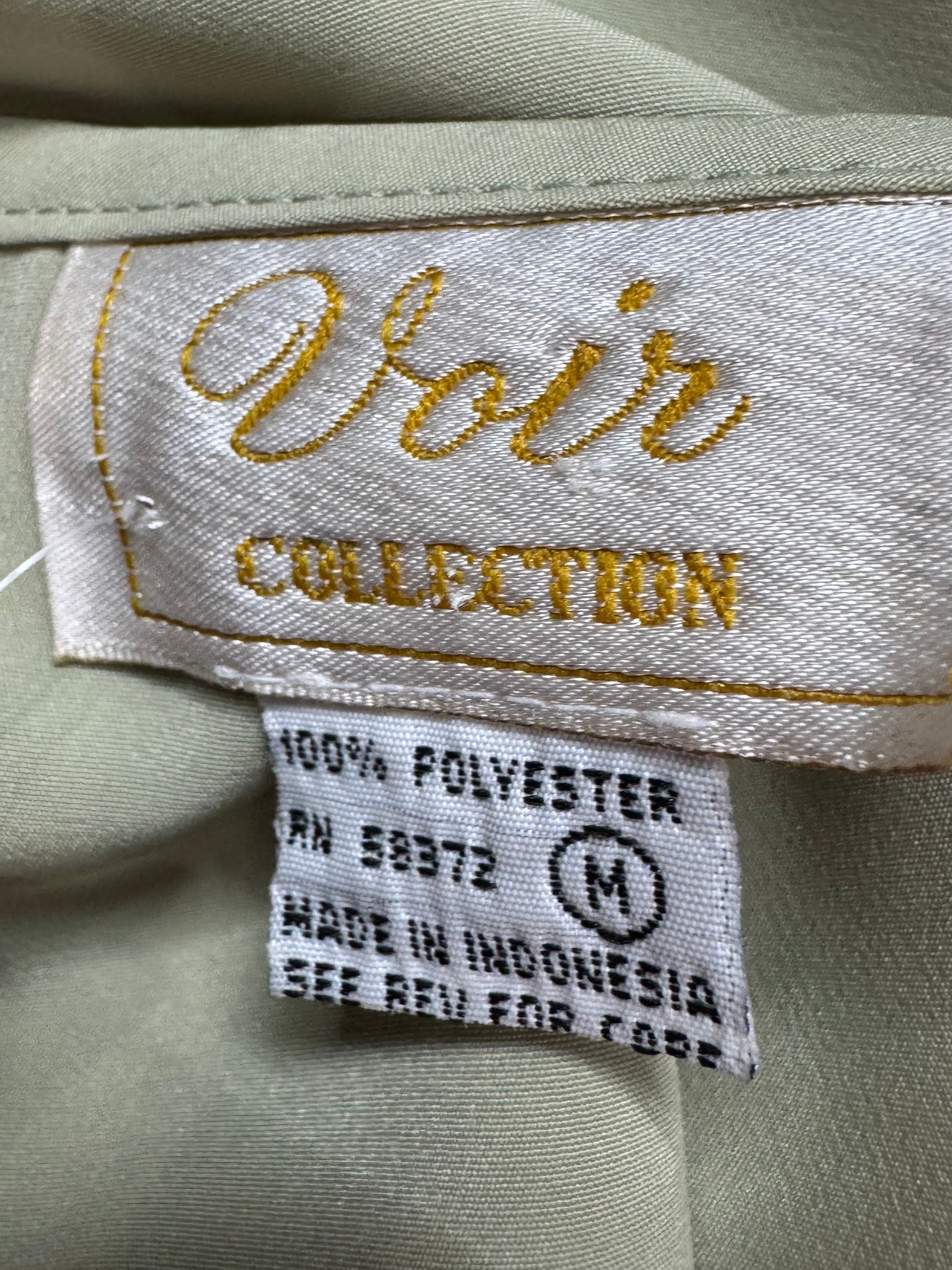 VOIR Collection Mint Green Sleeveless Blouse Medium Embellished Neckline