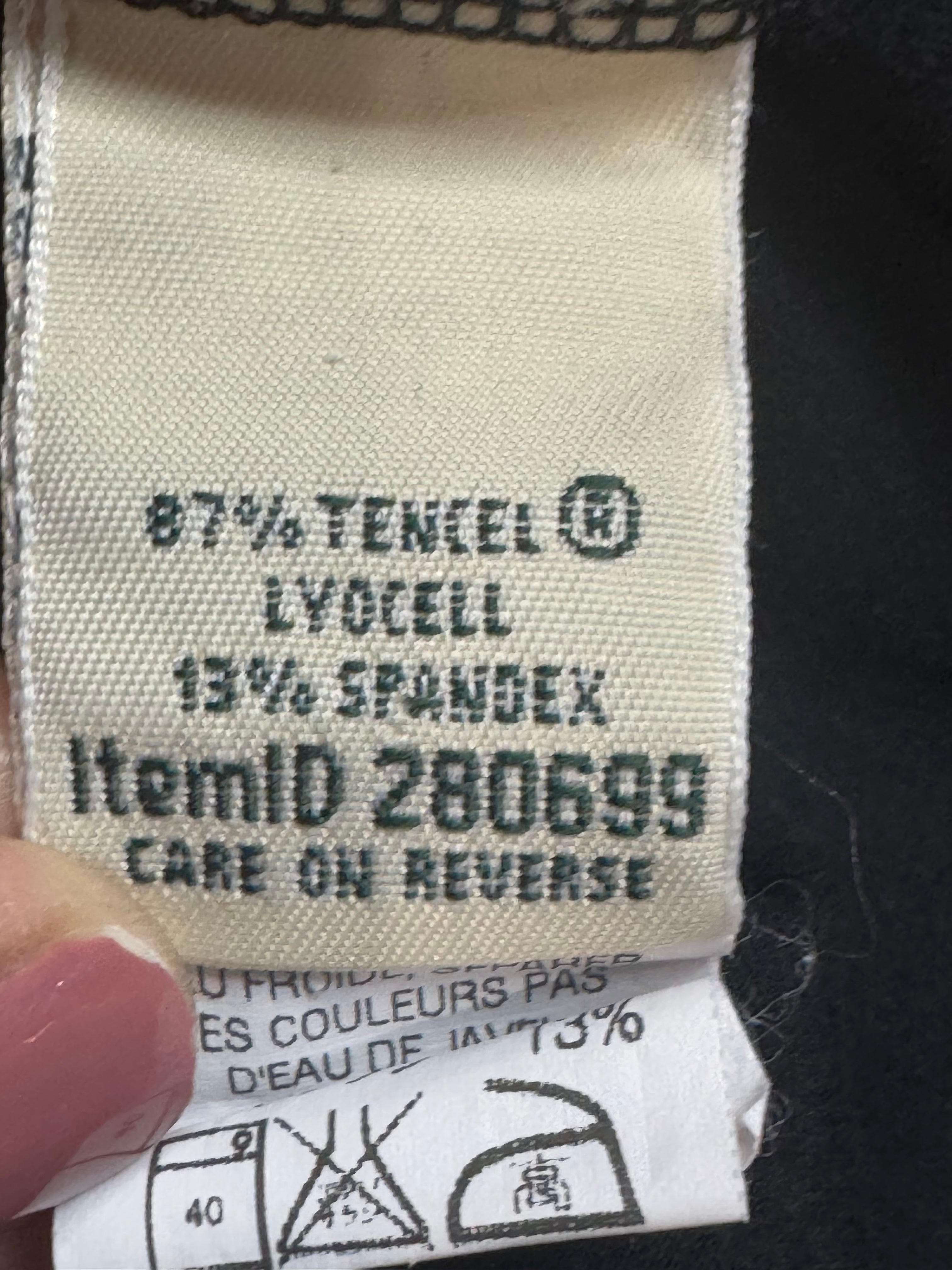 L.L. Bean Black Sleeveless Tank Top Size M Tencel Spandex Blend Shirred Scoop Neck