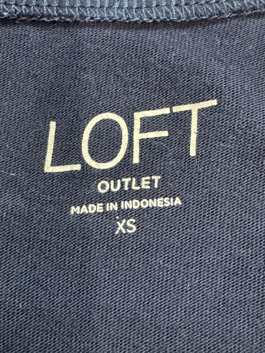 LOFT Dark Blue Notched V-Neck Sleeveless Blouse Top - Size XS