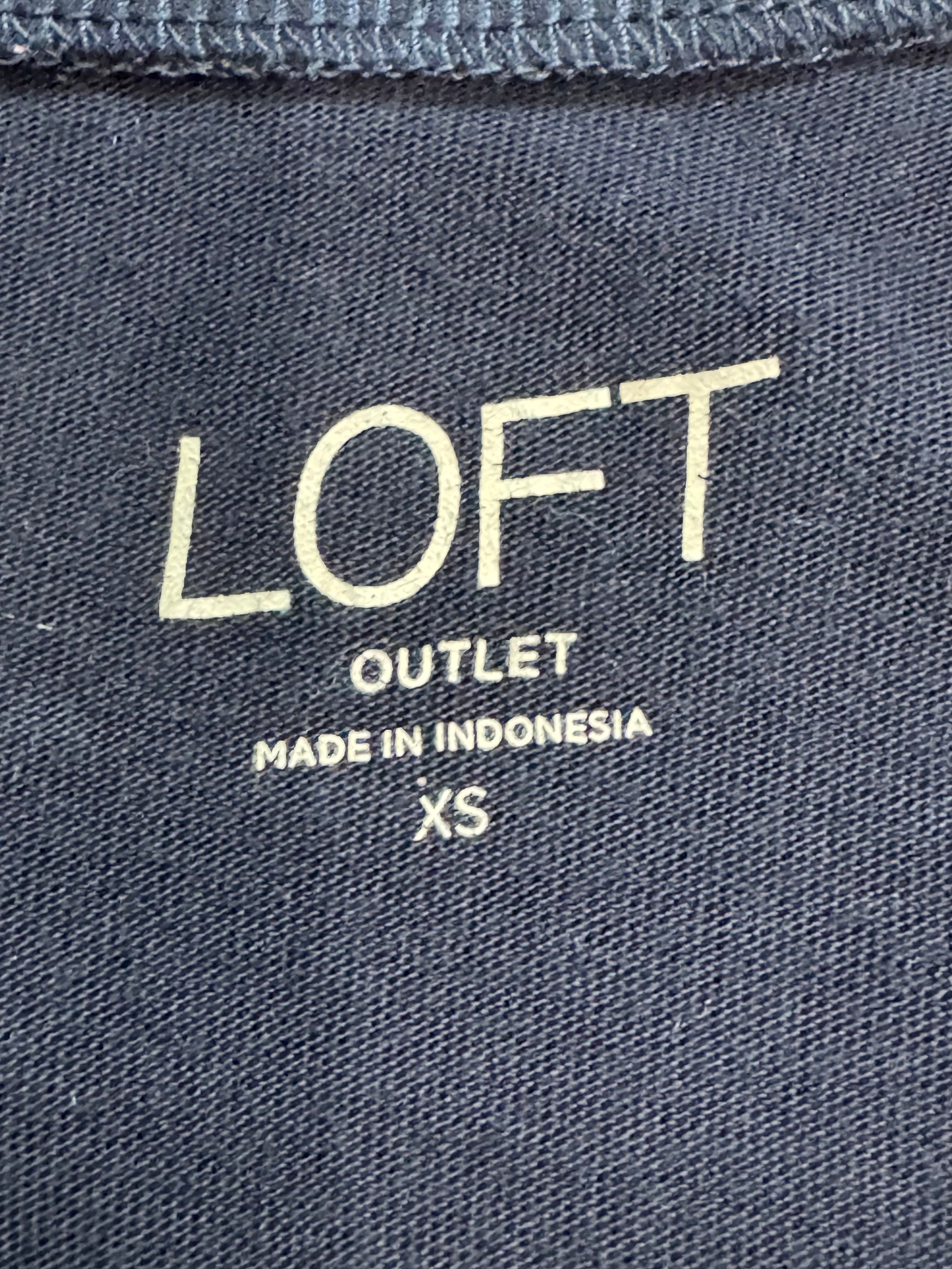 LOFT Dark Blue Notched V-Neck Sleeveless Blouse Top - Size XS