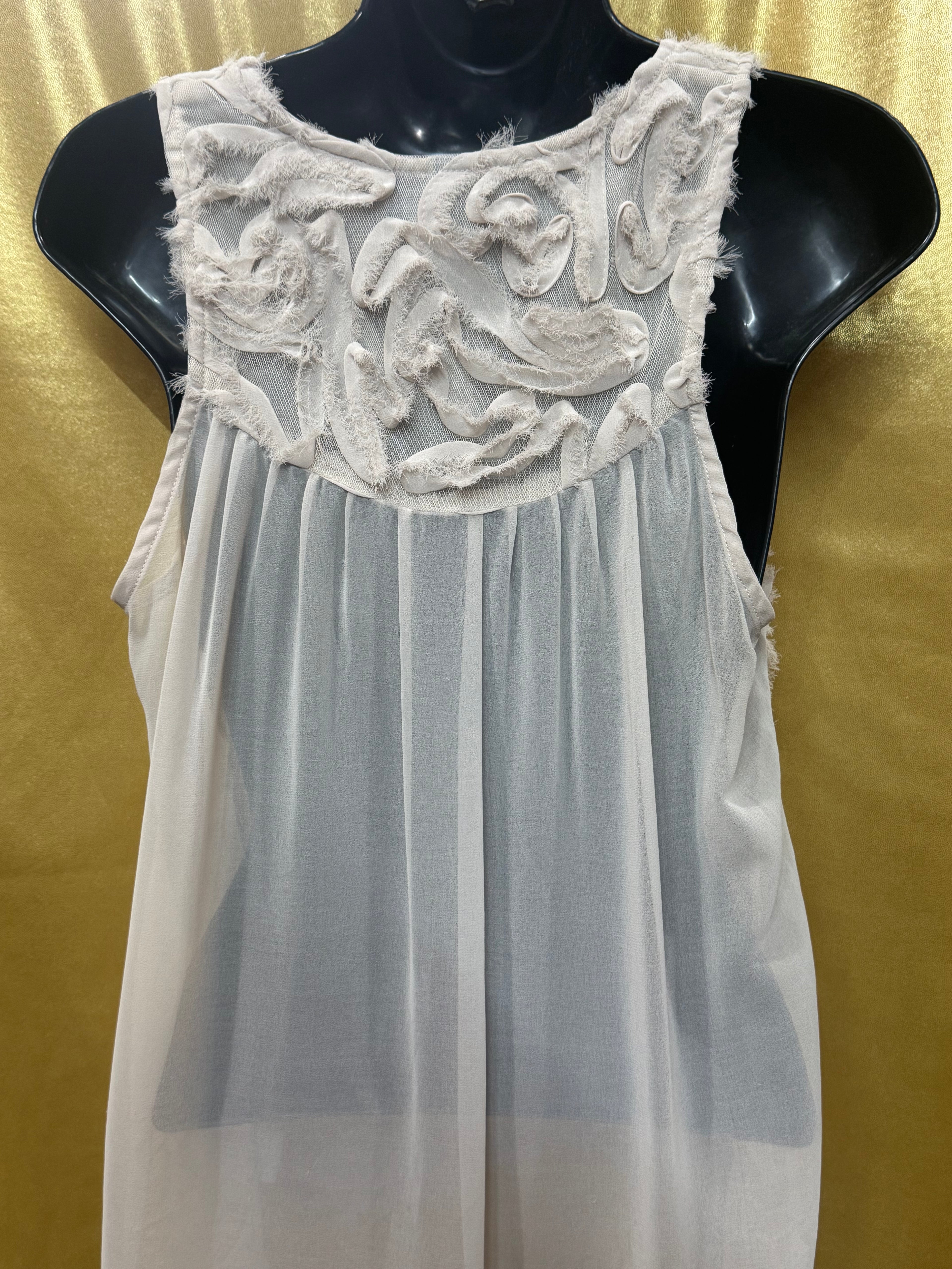 Jaloux Statement High-Low Semi-Sheer Textured Tank Small