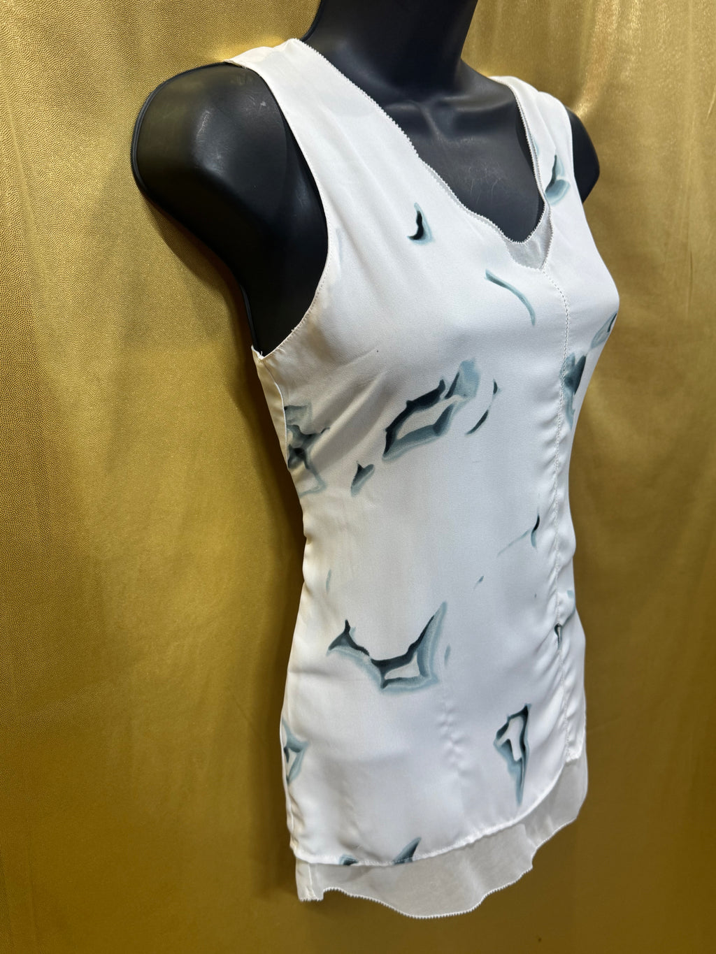 Rose & Olive Watercolor V-Neck Lined Sleeveless Top – Size Small