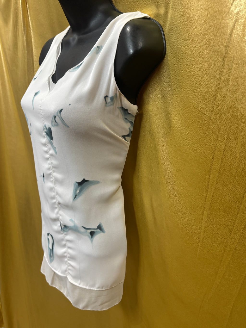 Rose & Olive Watercolor V-Neck Lined Sleeveless Top – Size Small