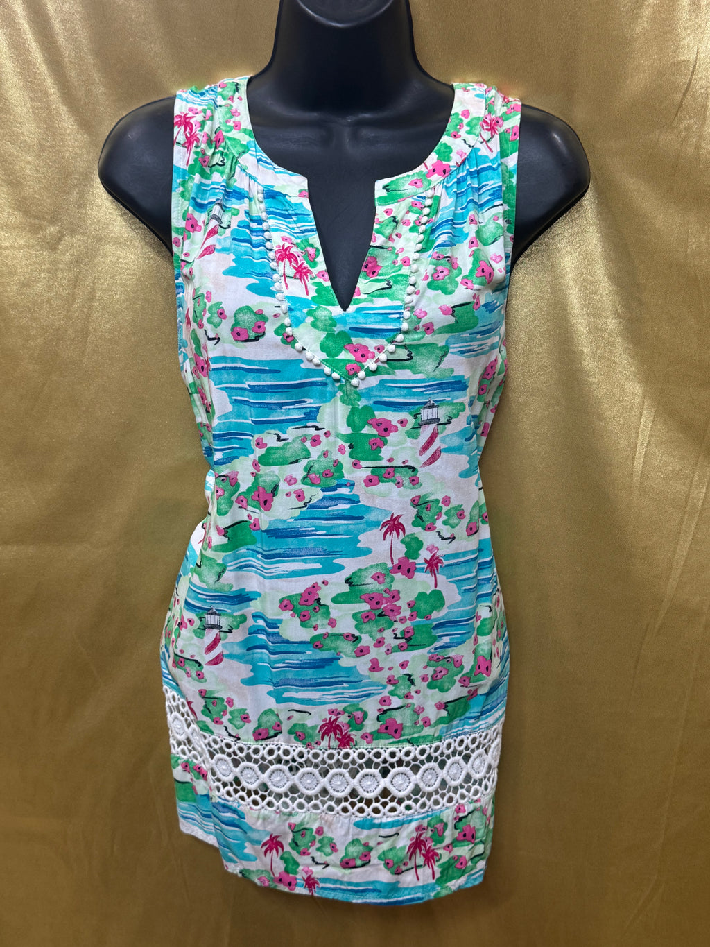 Crown & Ivy Tropical Coastal Sleeveless Blouse - Size Small ✨
