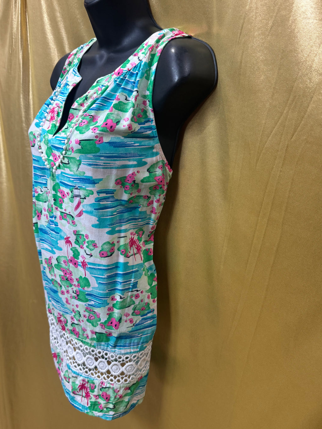 Crown & Ivy Tropical Coastal Sleeveless Blouse - Size Small ✨