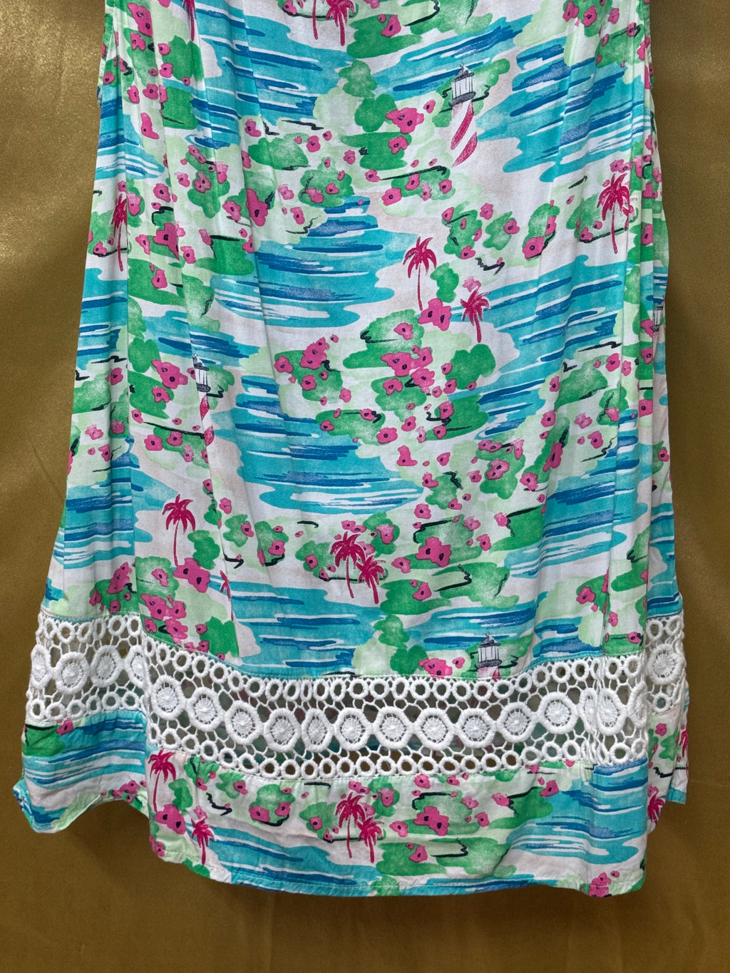 Crown & Ivy Tropical Coastal Sleeveless Blouse - Size Small ✨