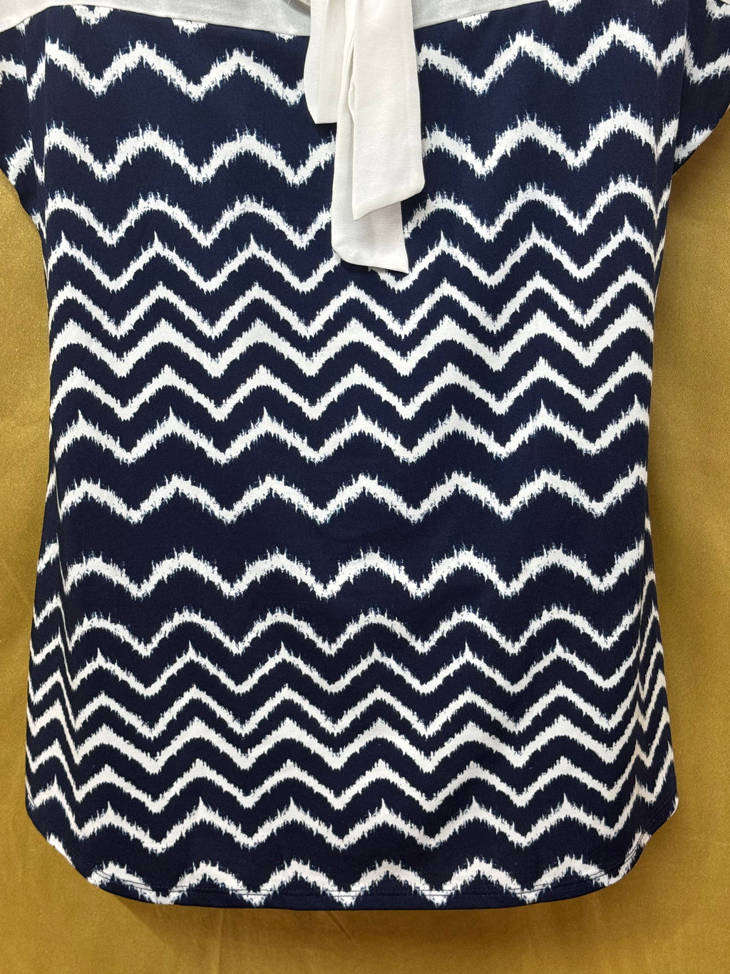 Faith & Joy Navy White Chevron Blouse Size Small Lace Accent Short Sleeve