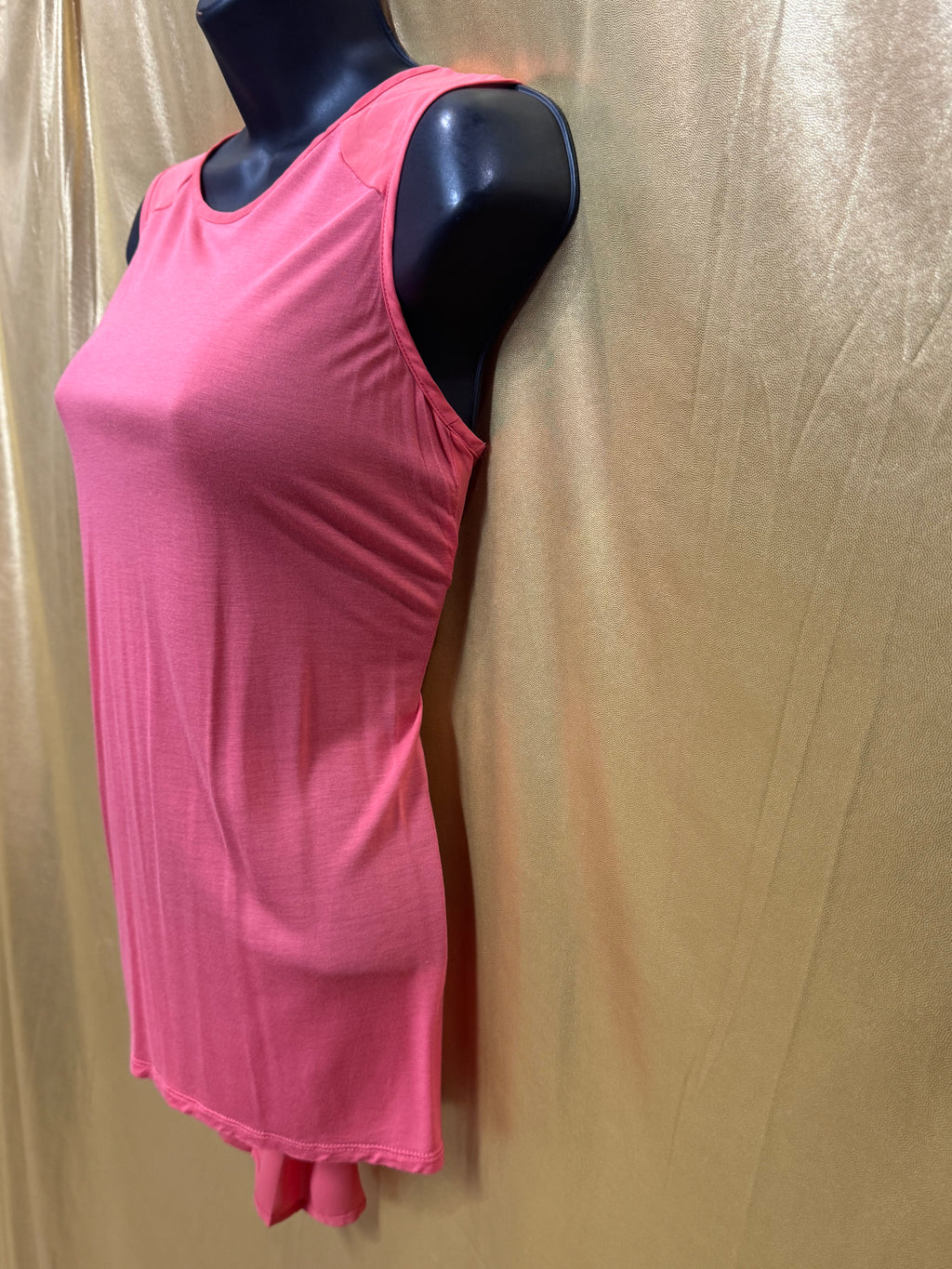 Halogen Pink Pleated Back High-Low Sleeveless Top - Small