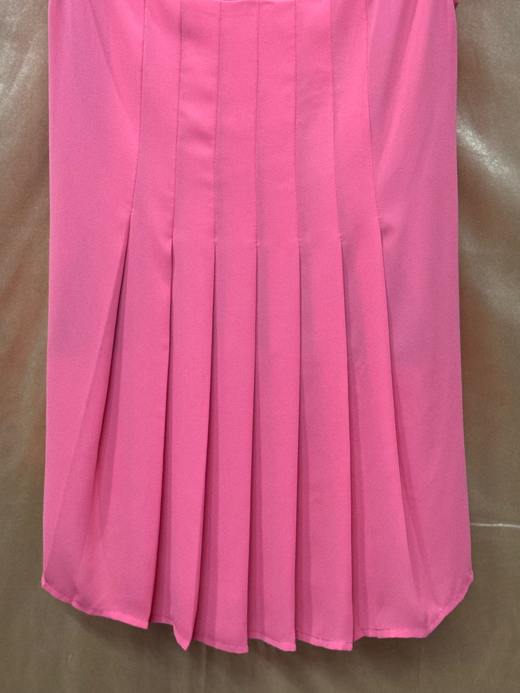 Halogen Pink Pleated Back High-Low Sleeveless Top - Small