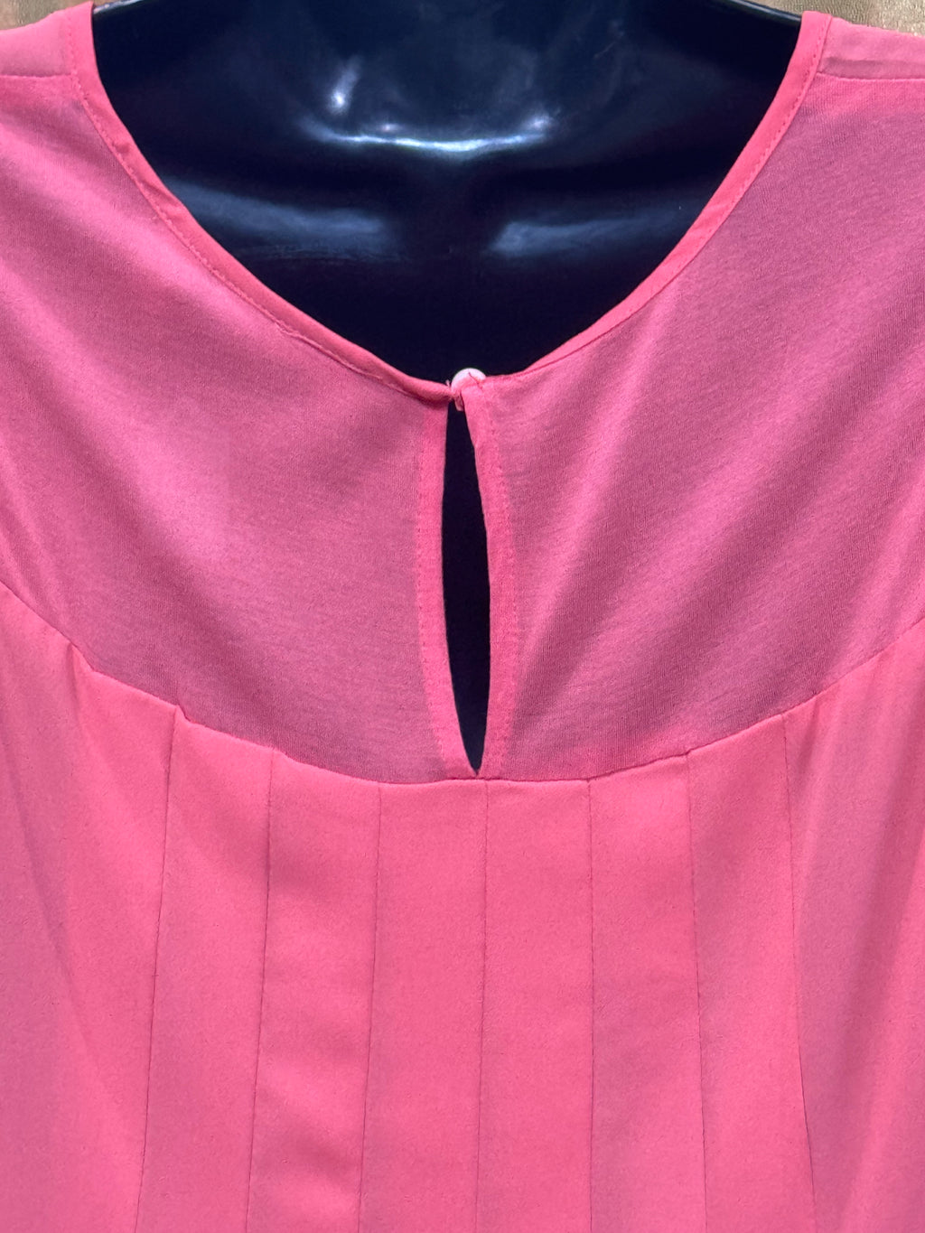 Halogen Pink Pleated Back High-Low Sleeveless Top - Small