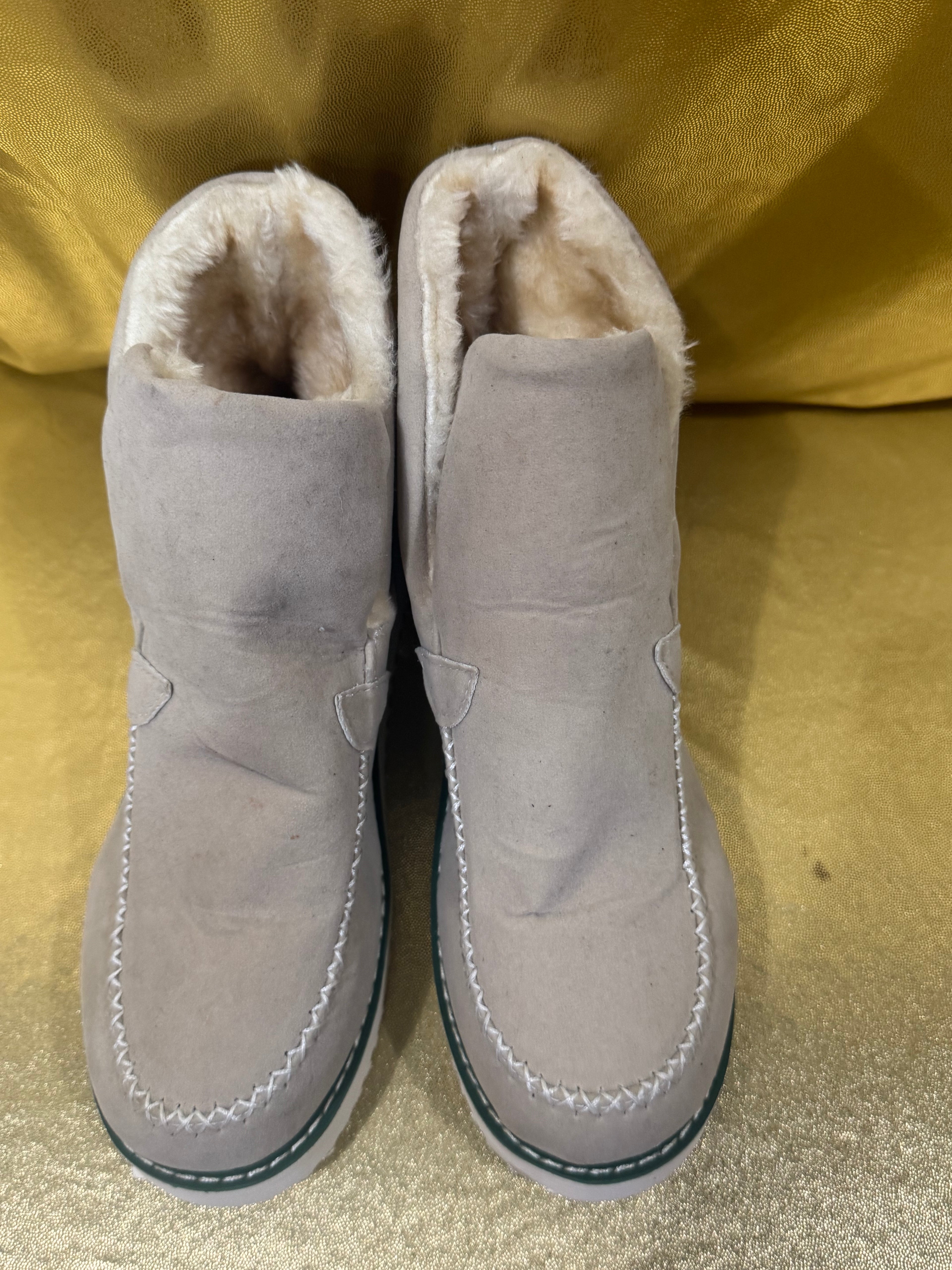 AVSTFS Sport Faux Fur Lined Suede Ankle Snow Boots – Size 7