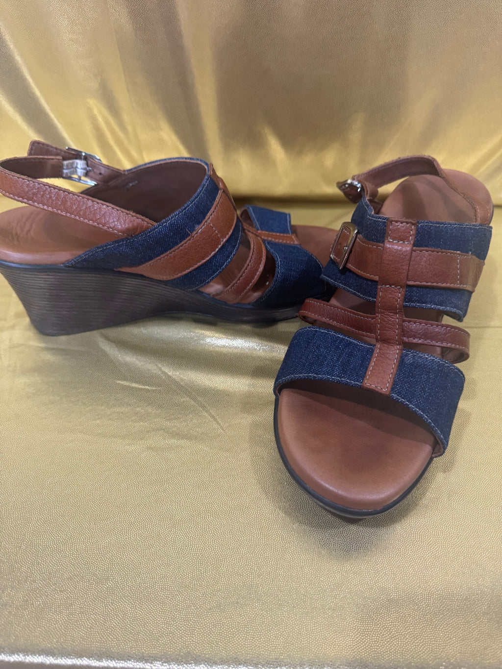 SAS Layla Denim & Leather Wedge Sandals – Size 9W (Wide)
