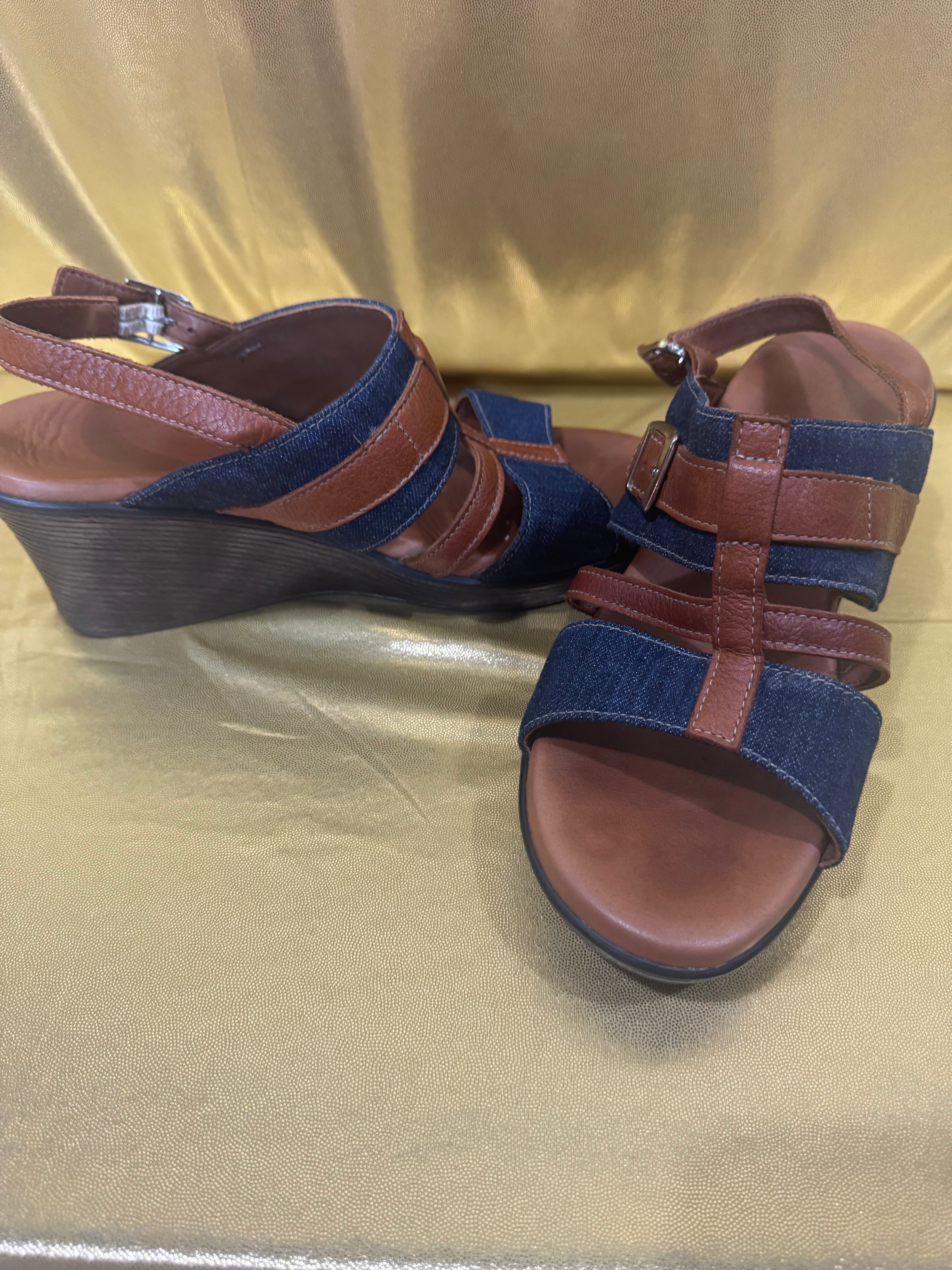 SAS Layla Denim & Leather Wedge Sandals – Size 9W (Wide)