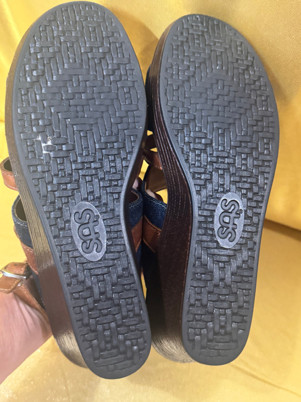 SAS Layla Denim & Leather Wedge Sandals – Size 9W (Wide)