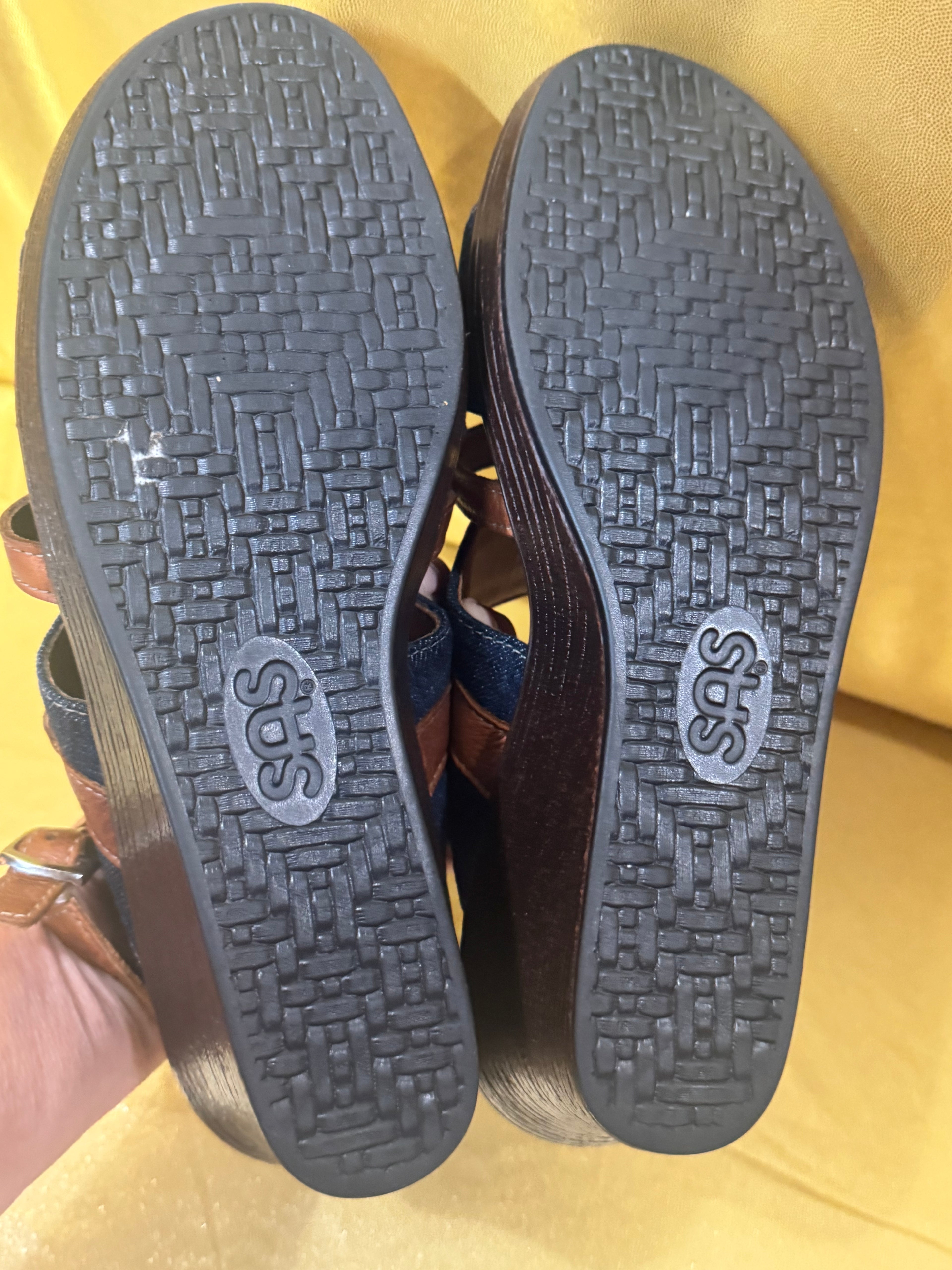 SAS Layla Denim & Leather Wedge Sandals – Size 9W (Wide)