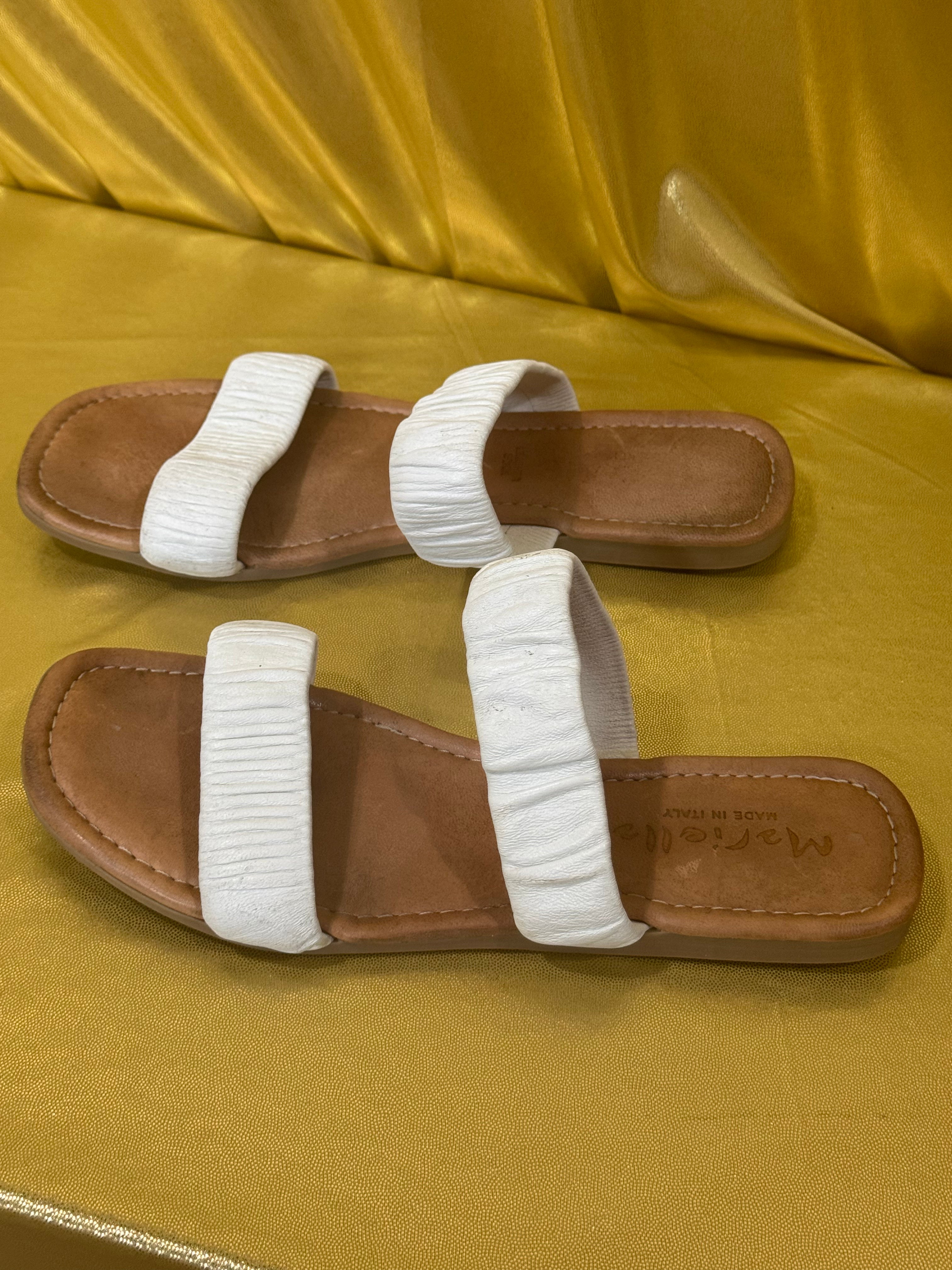 Mariella Made in Italy White Scrunched Double Strap Slide Sandals - Size 7.5