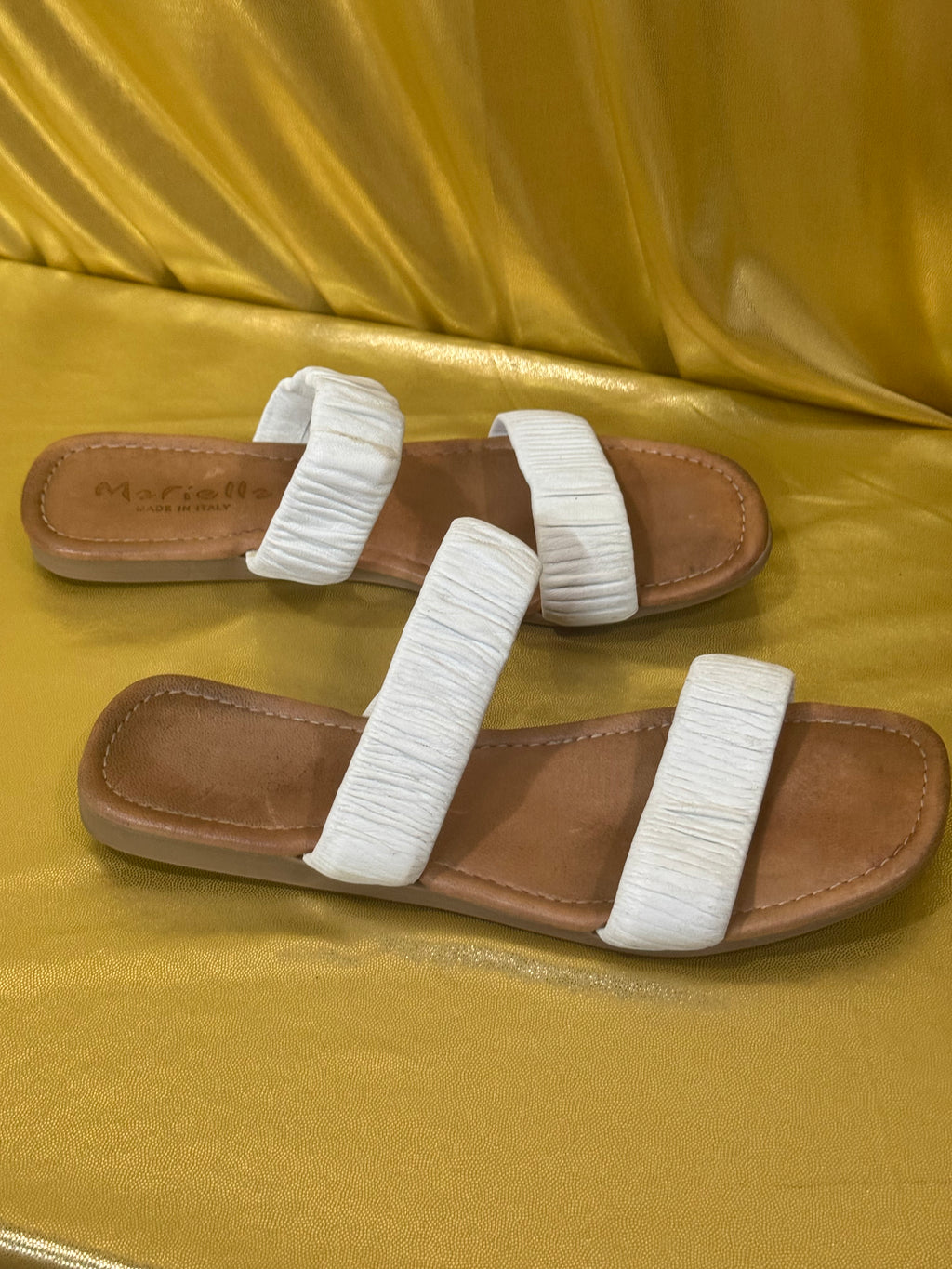 Mariella Made in Italy White Scrunched Double Strap Slide Sandals - Size 7.5