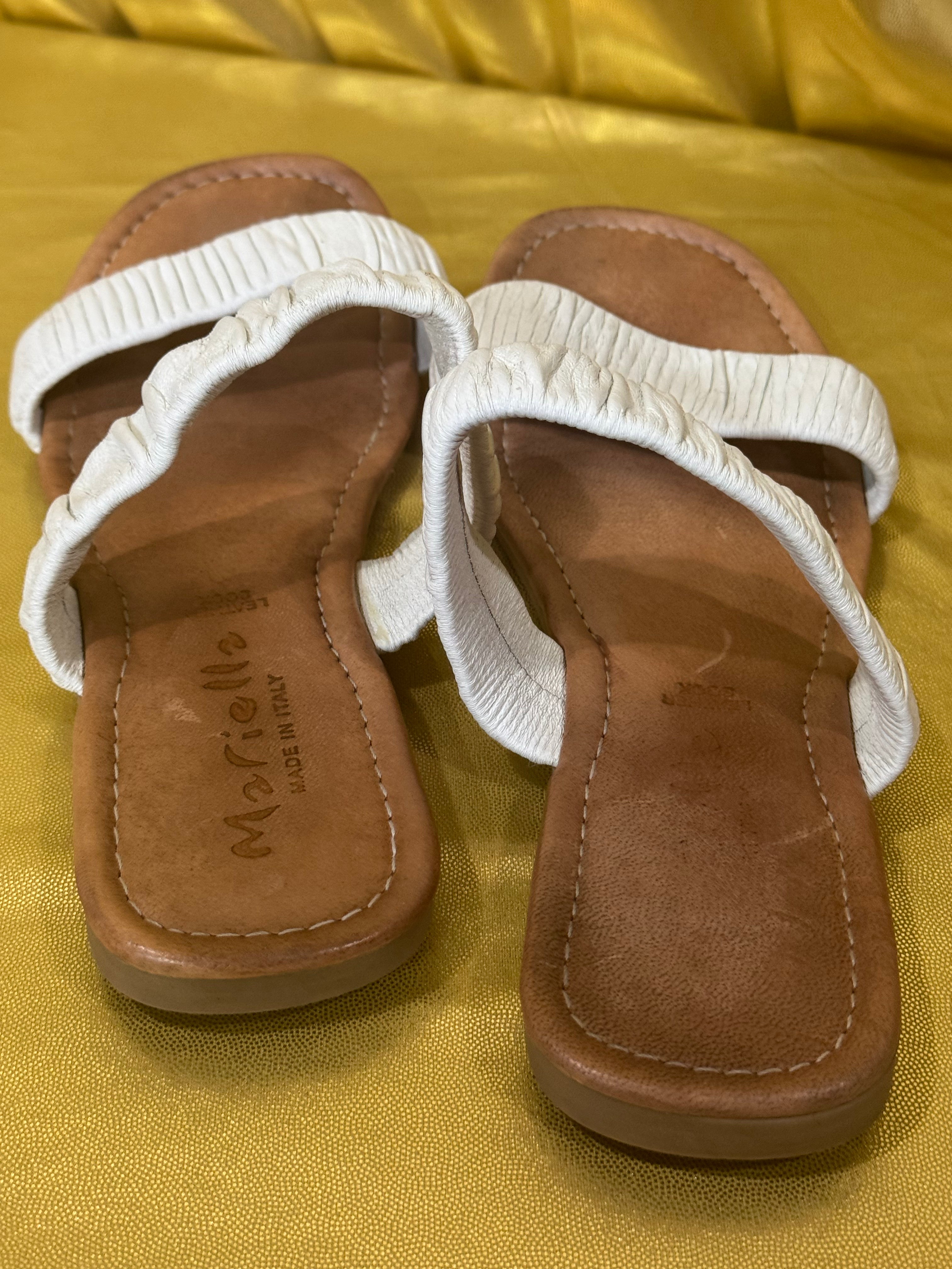 Mariella Made in Italy White Scrunched Double Strap Slide Sandals - Size 7.5