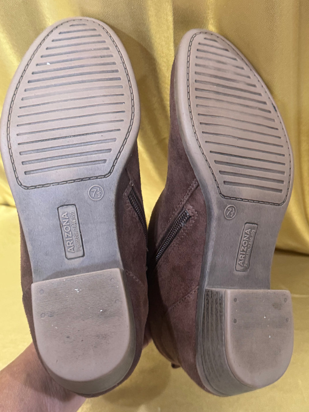 Arizona Jean Co. Galen Brown Suede Ankle Booties – Size 7.5