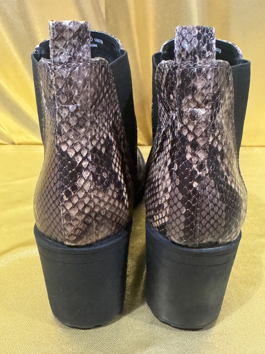 Dirty Laundry Lisbon Snakeskin Chelsea Boots Block Heel Size 8M NWOT