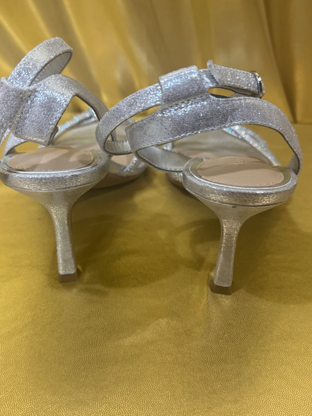 ✨ Kelly & Katie Issey Silver Rhinestone Strappy Heels Size 11M New ✨