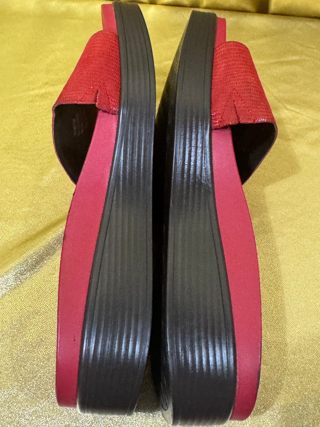 Donald J. Pliner Red Textured Leather Platform Slide Sandals - Size 7.5 (HPFIJ485)