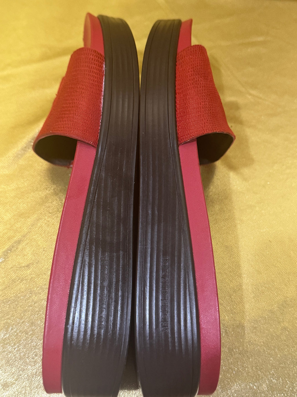 Donald J. Pliner Red Textured Leather Platform Slide Sandals - Size 7.5 (HPFIJ485)