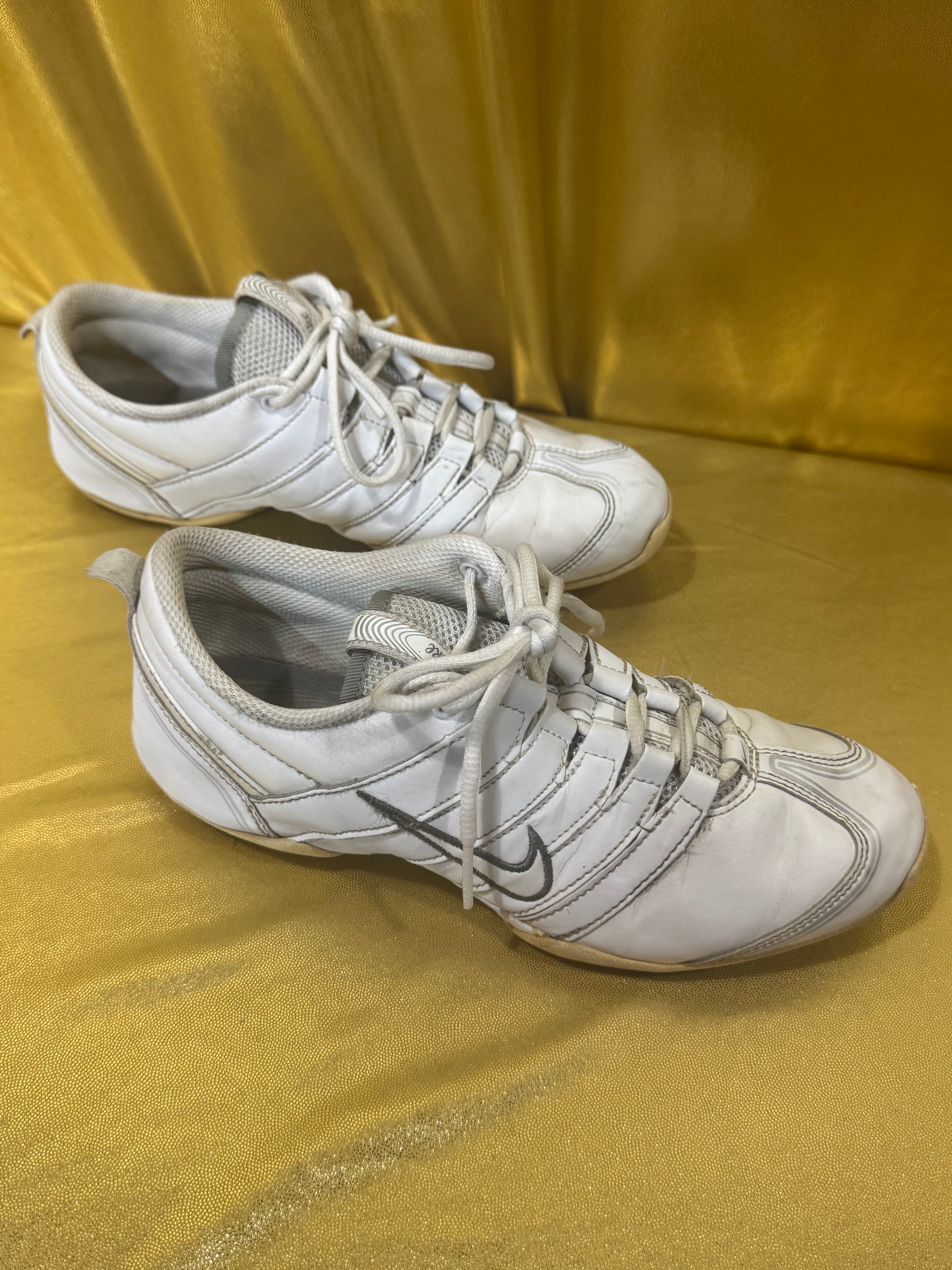 Nike Air Mix Down 2 White Cheer & Dance Shoes – Women's Size 6 (314172-110)