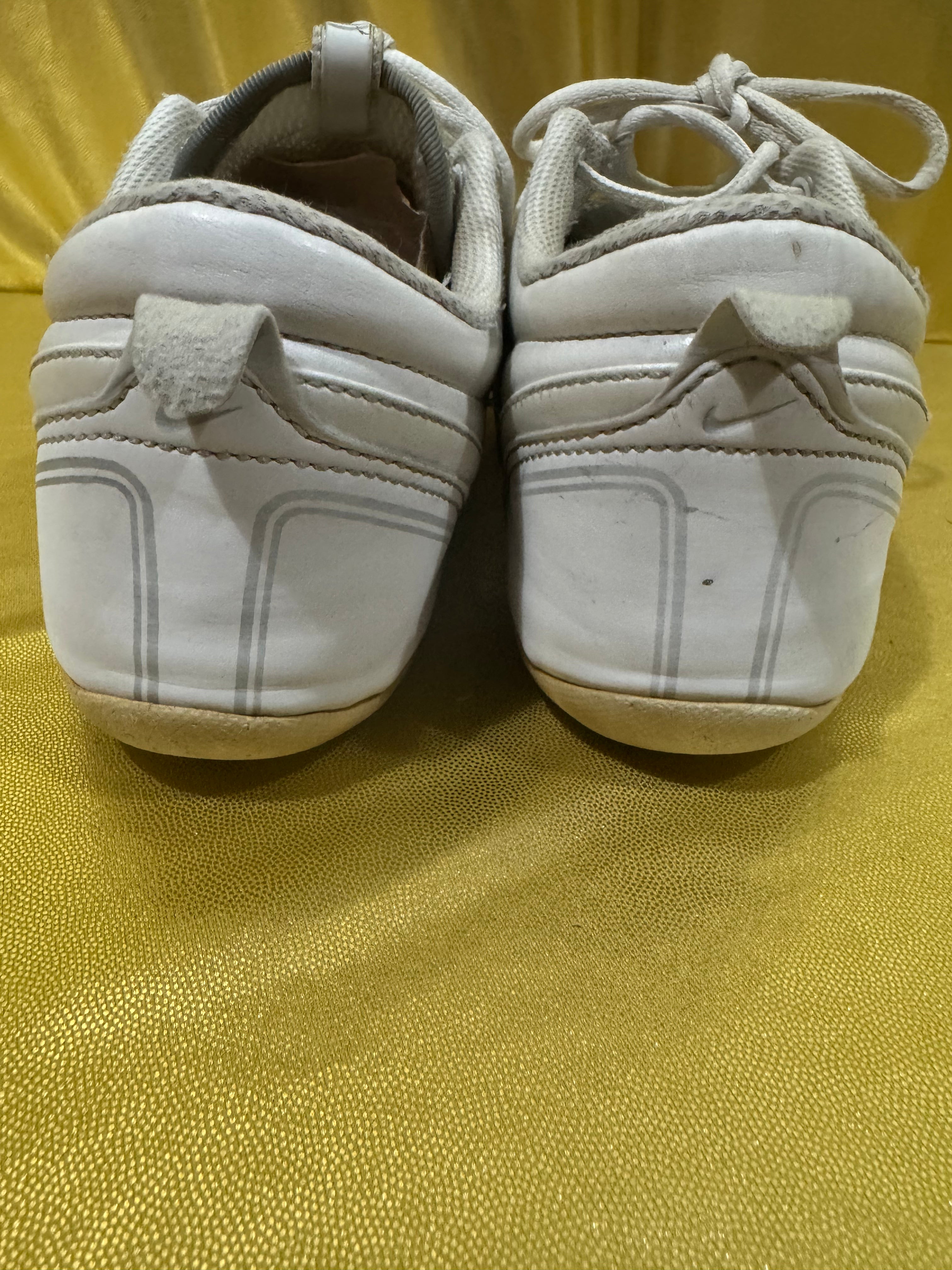 Nike Air Mix Down 2 White Cheer & Dance Shoes – Women's Size 6 (314172-110)