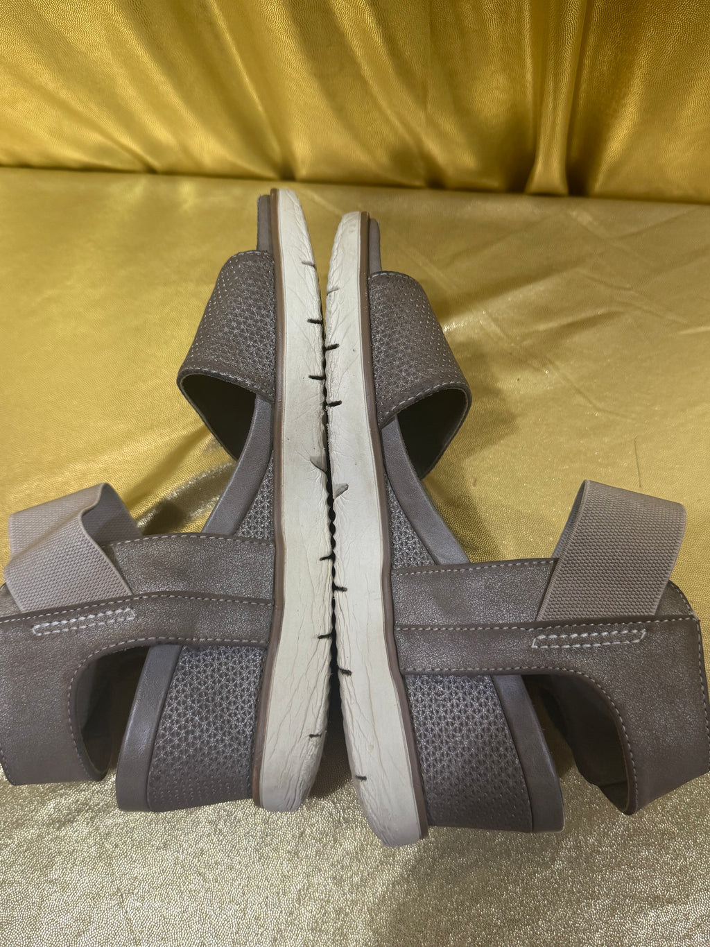 Axxiom Penelope Sport Sandals Pewter Gray Metallic Texture Ankle Strap Size 9.5M