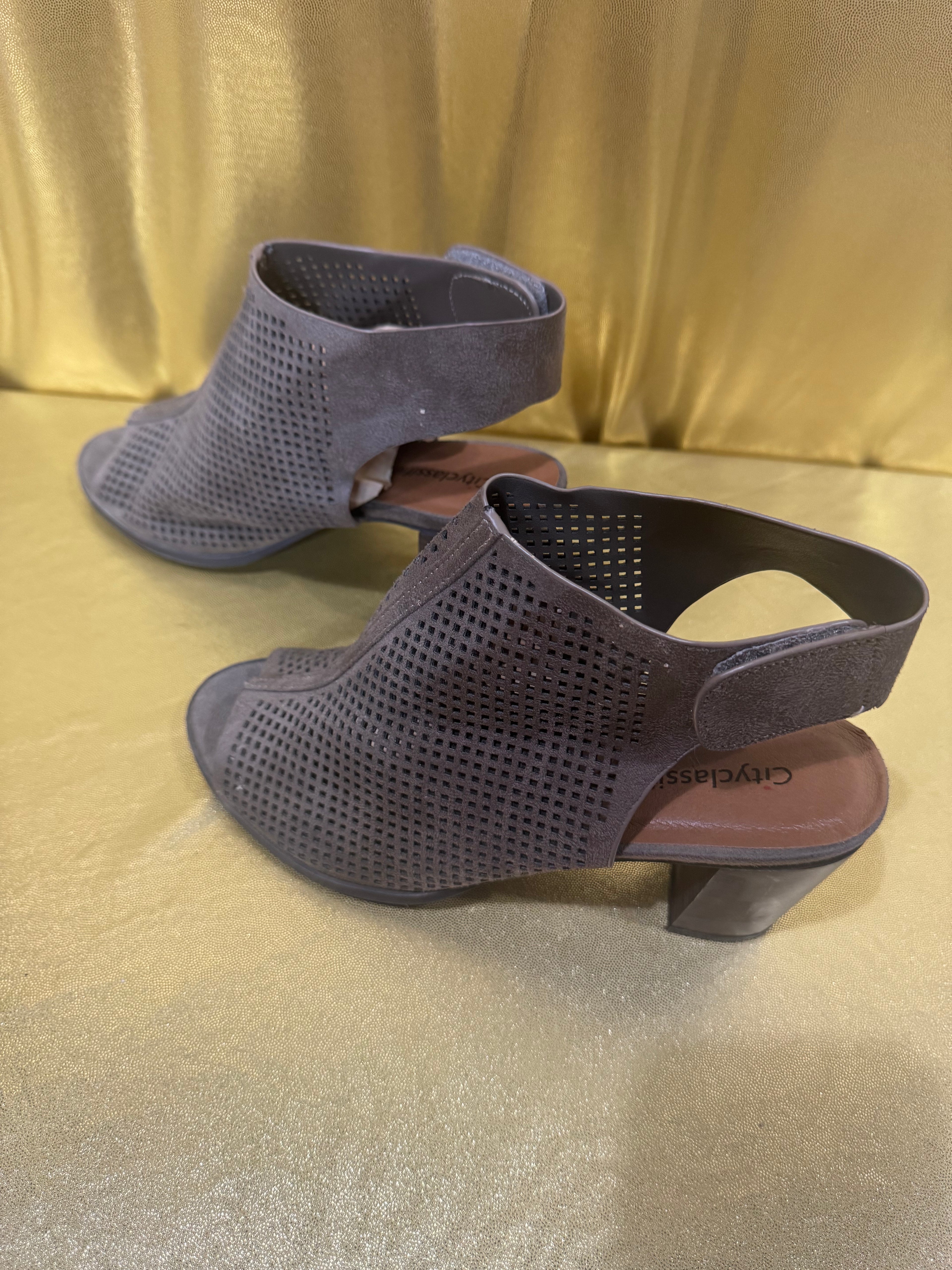 City Classified Grey Perforated Peep Toe Block Heel Booties – Size 8