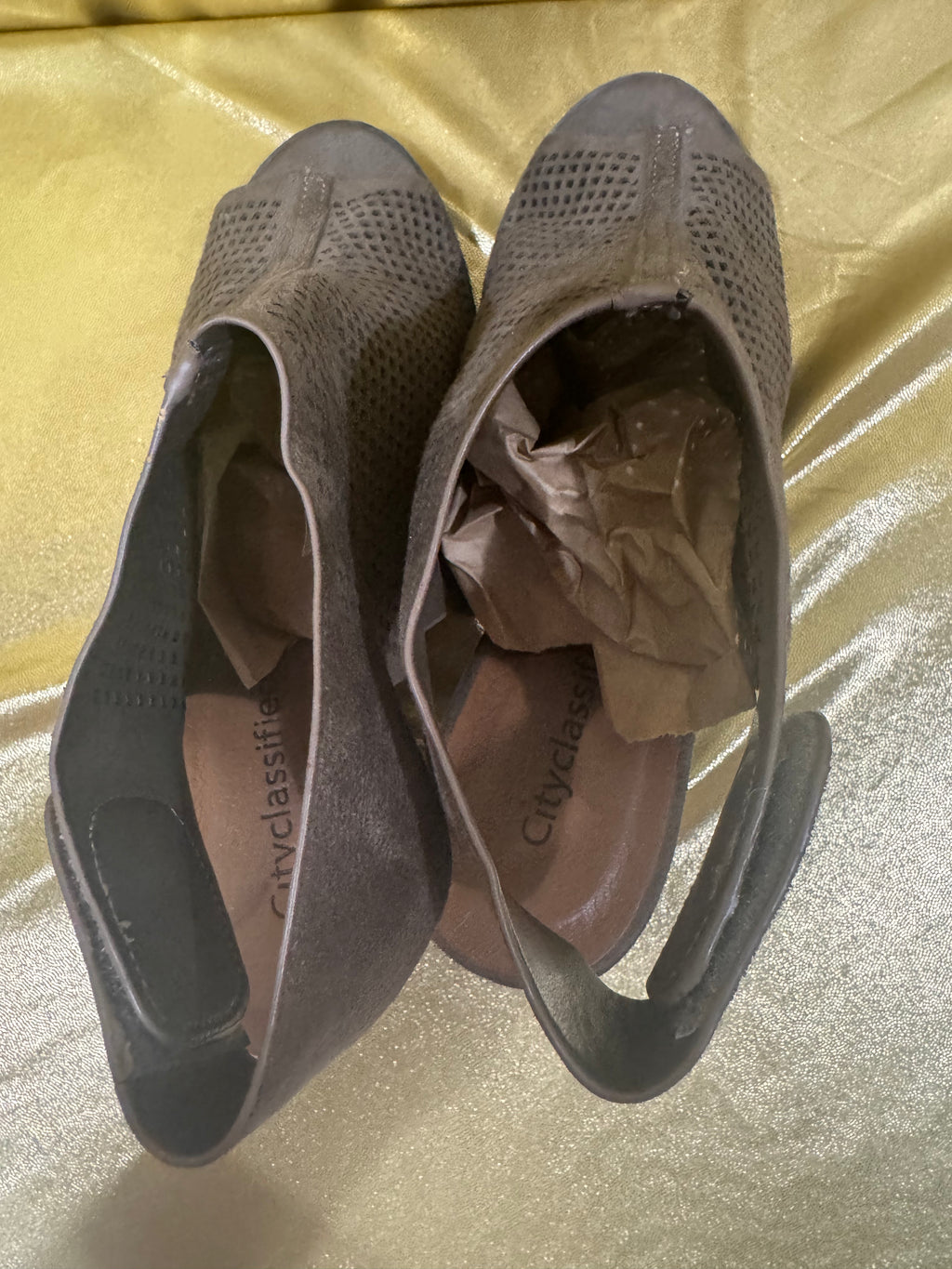City Classified Grey Perforated Peep Toe Block Heel Booties – Size 8