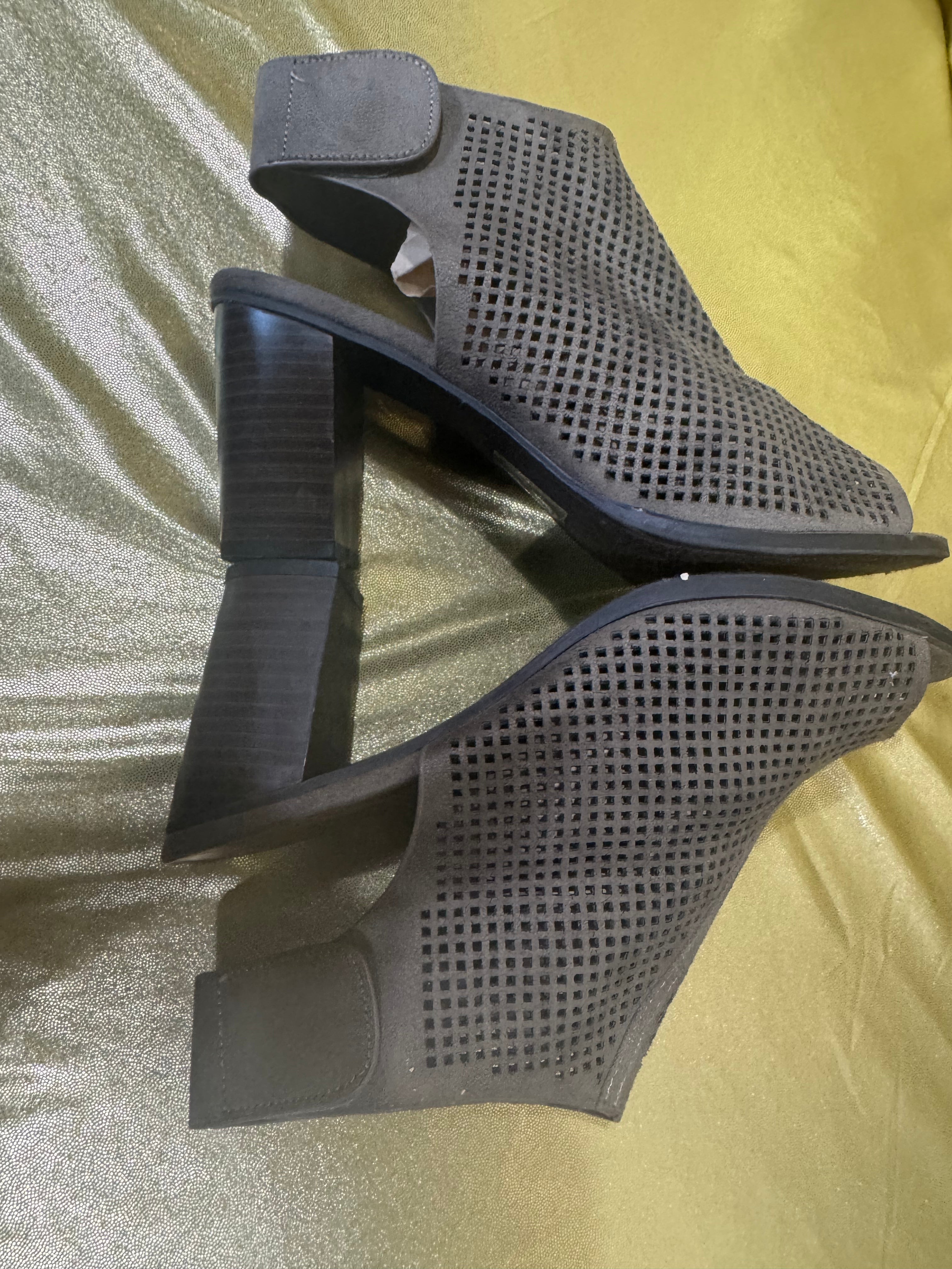 City Classified Grey Perforated Peep Toe Block Heel Booties – Size 8