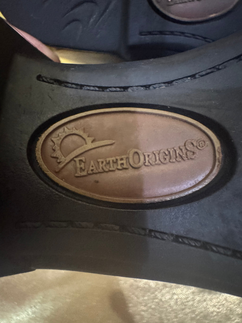 Earth Origins 'Mallory' Gray Leather Ruched Ankle Boots | Women's Size 5
