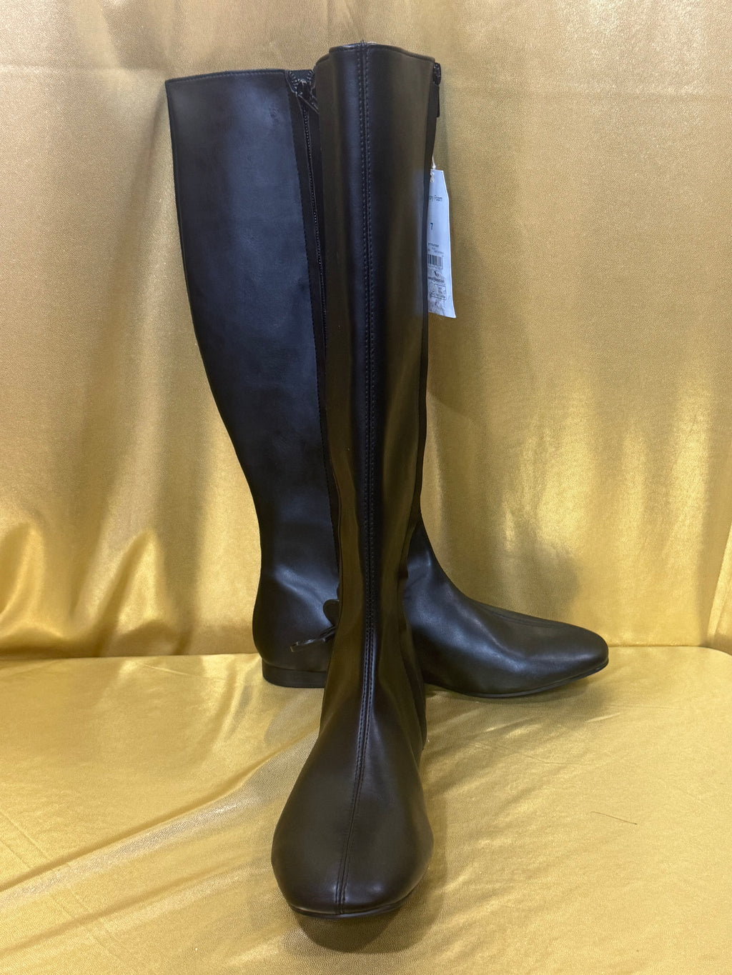 Time and Tru Black Knee-High Riding Boots NWT Size 7