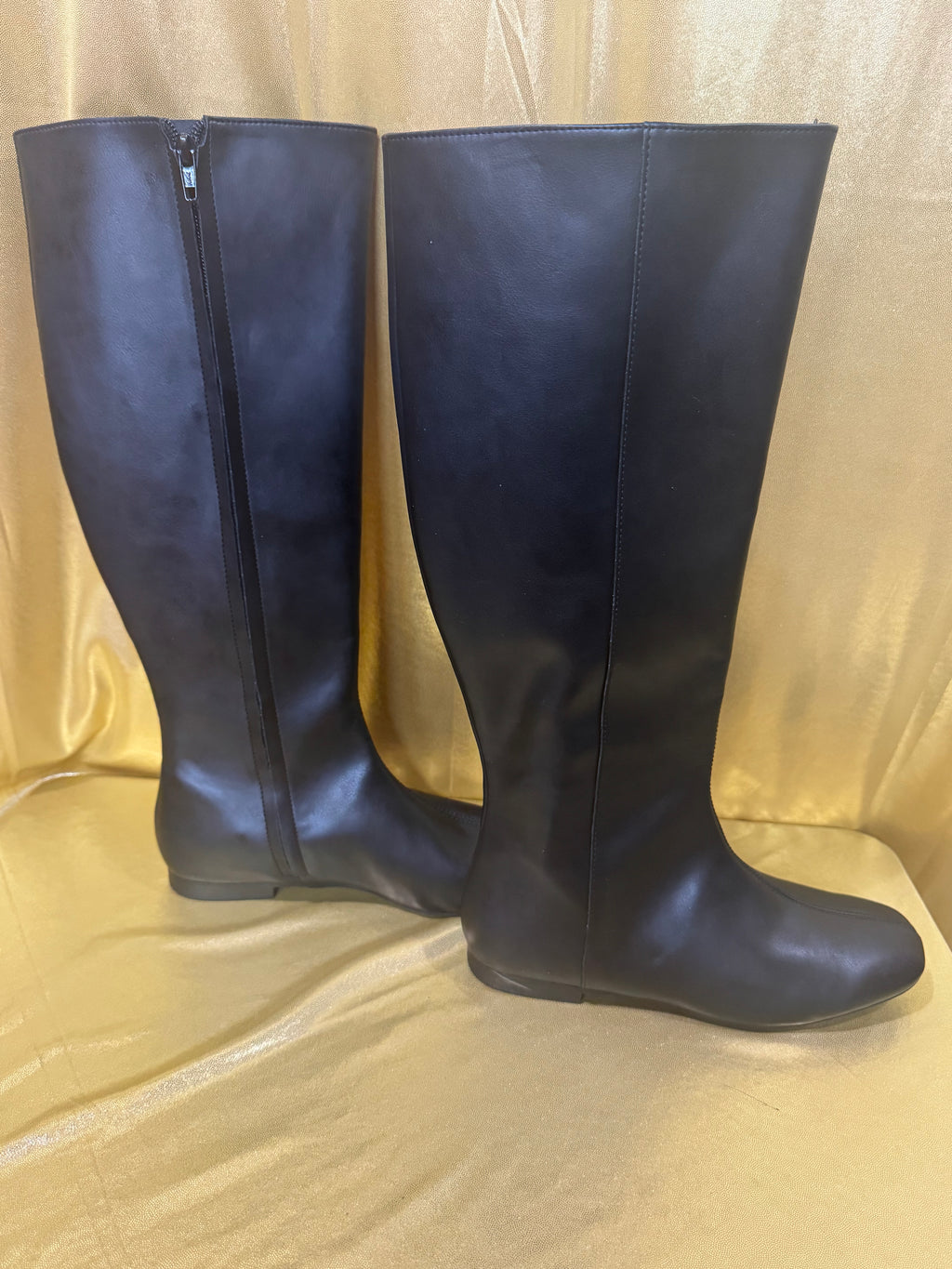 Time and Tru Black Knee-High Riding Boots NWT Size 7