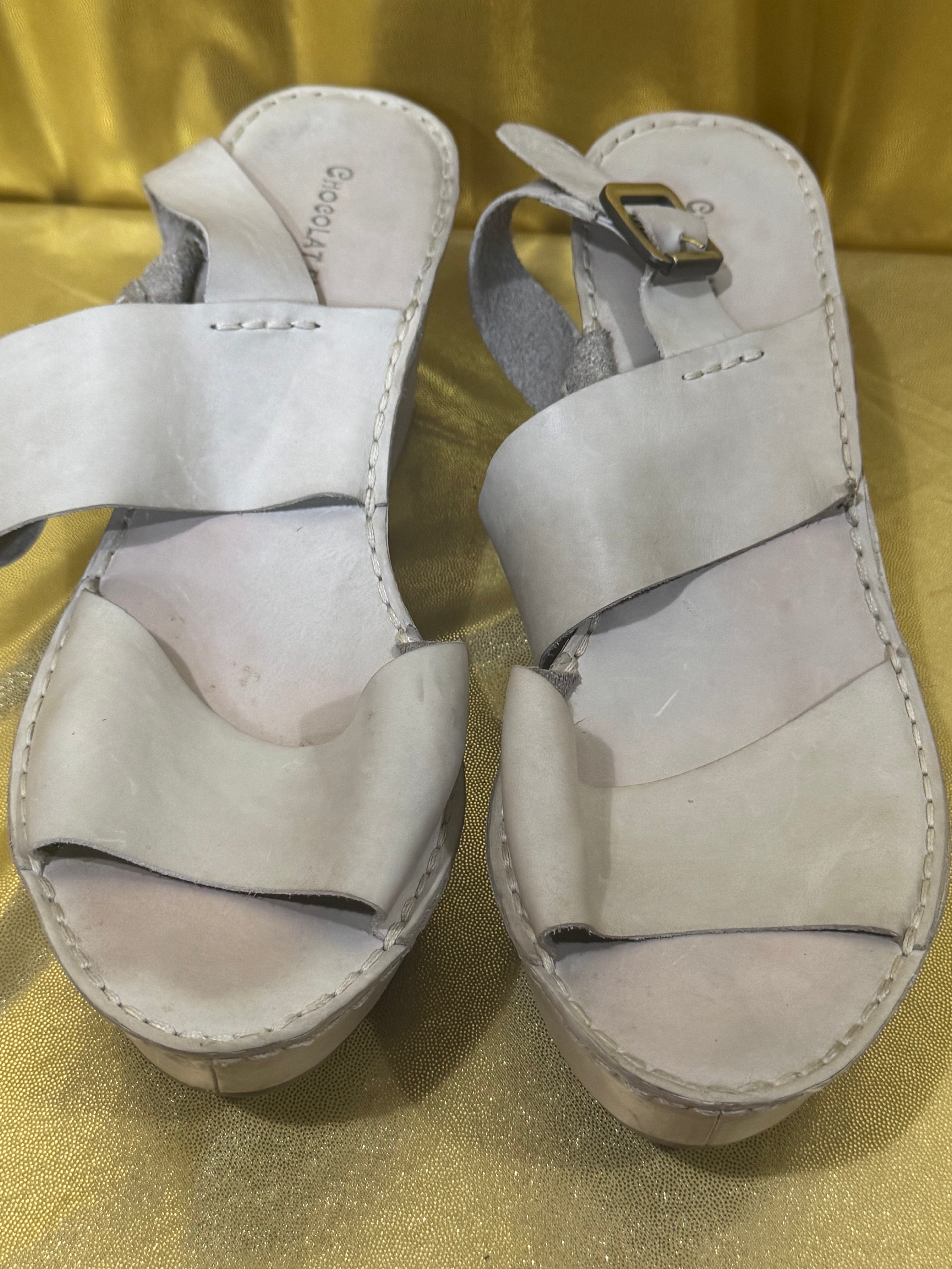 Chocolat Blu White Leather Slingback Platform Sandals - Size 10