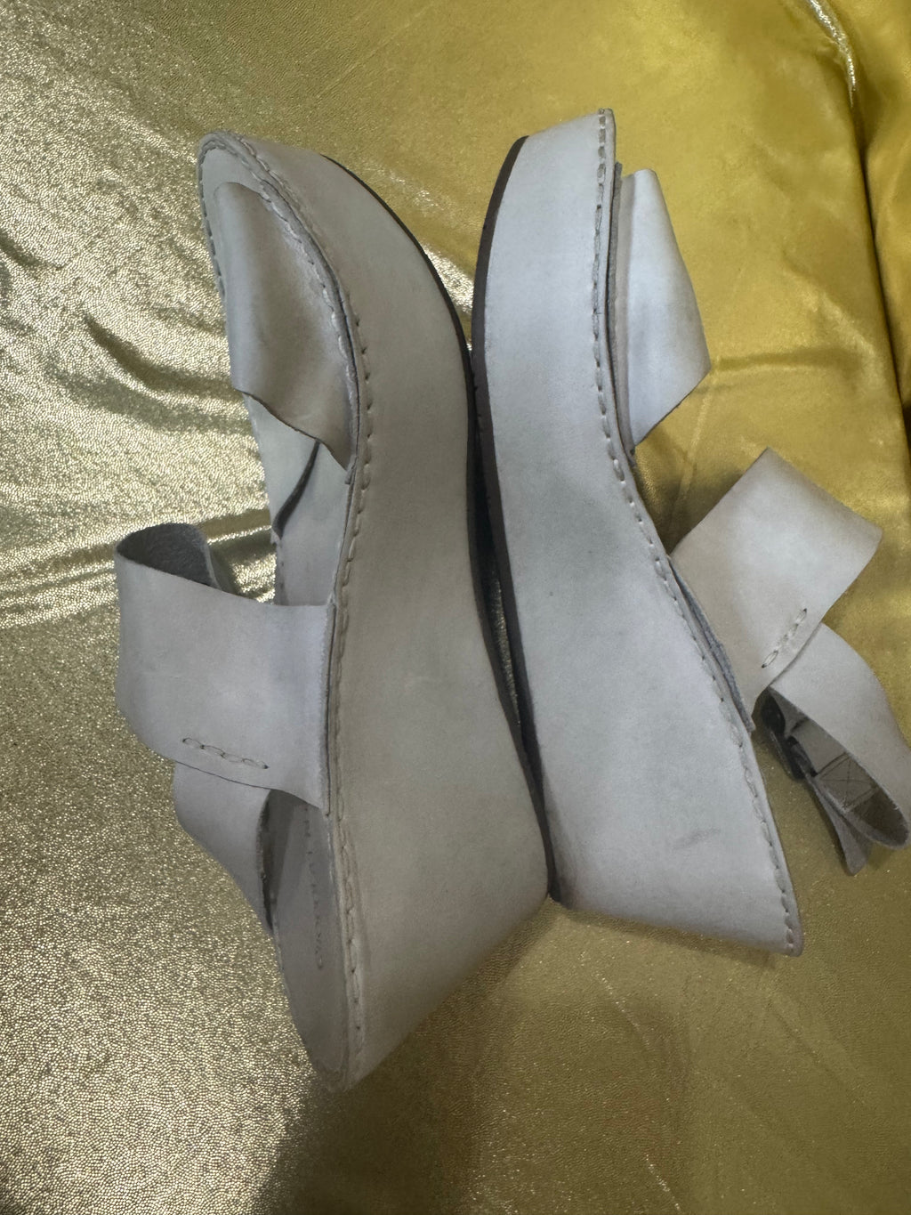 Chocolat Blu White Leather Slingback Platform Sandals - Size 10