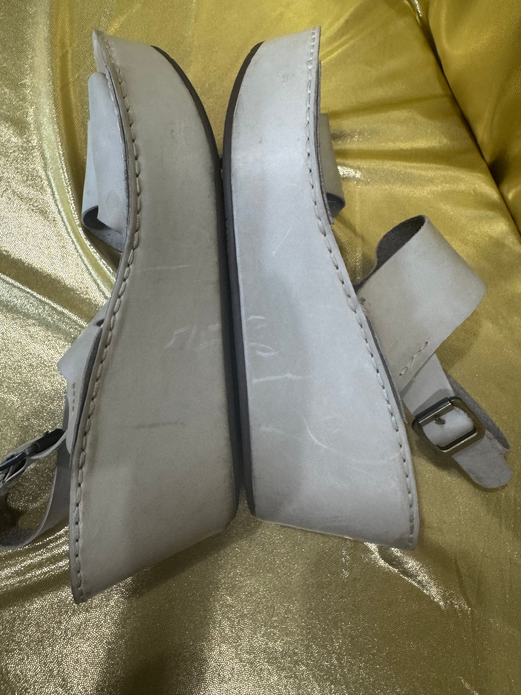 Chocolat Blu White Leather Slingback Platform Sandals - Size 10