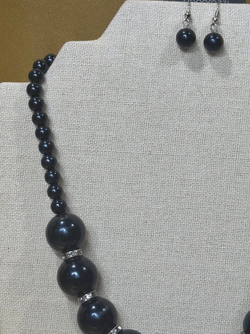 Paparazzi Accessories "SoHo Socialite" Blue Pearl & Rhinestone Statement Necklace Set