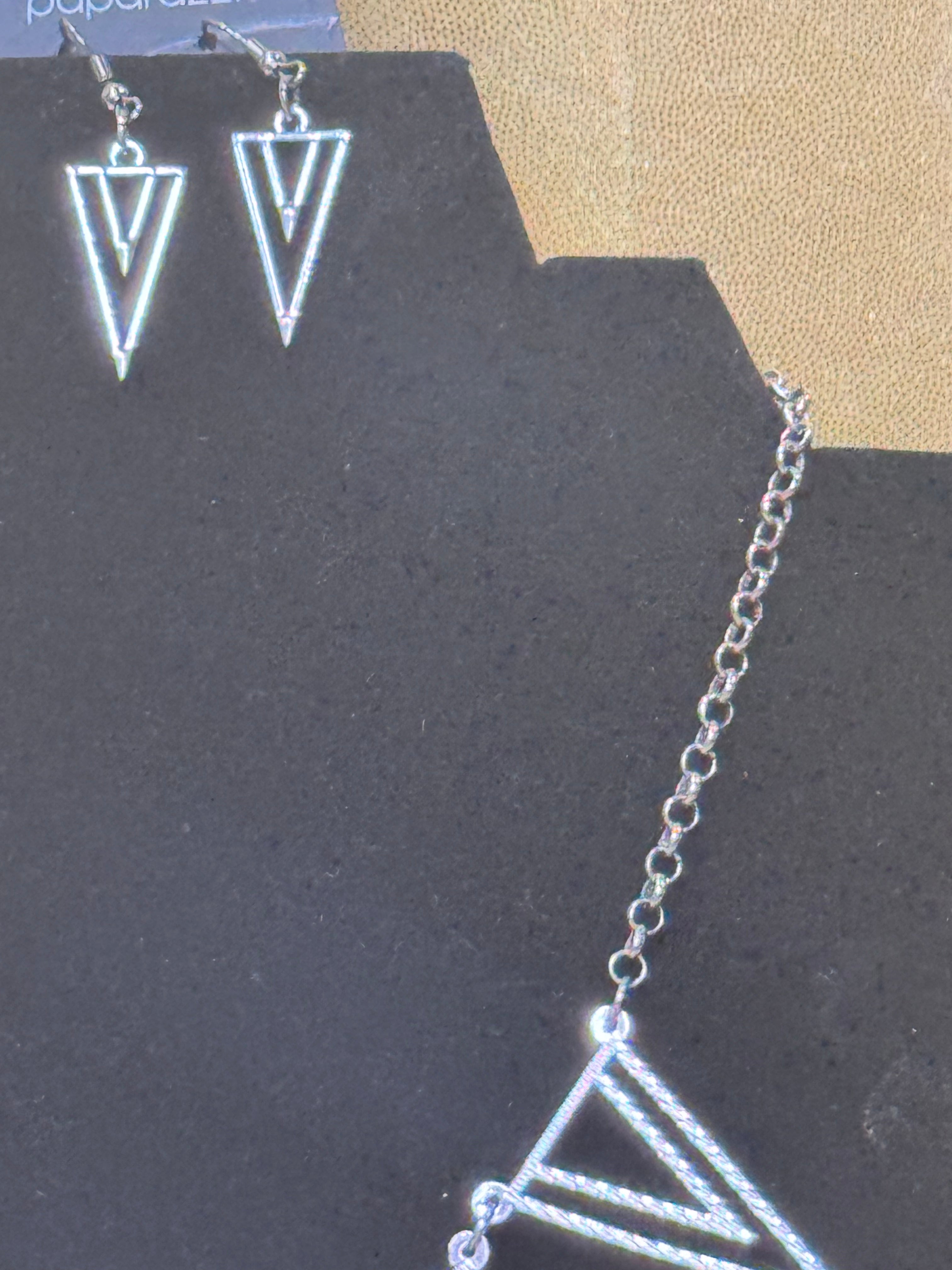 Paparazzi "Bite The Big One" Silver Geometric Triangle Necklace & Earring Set ✨