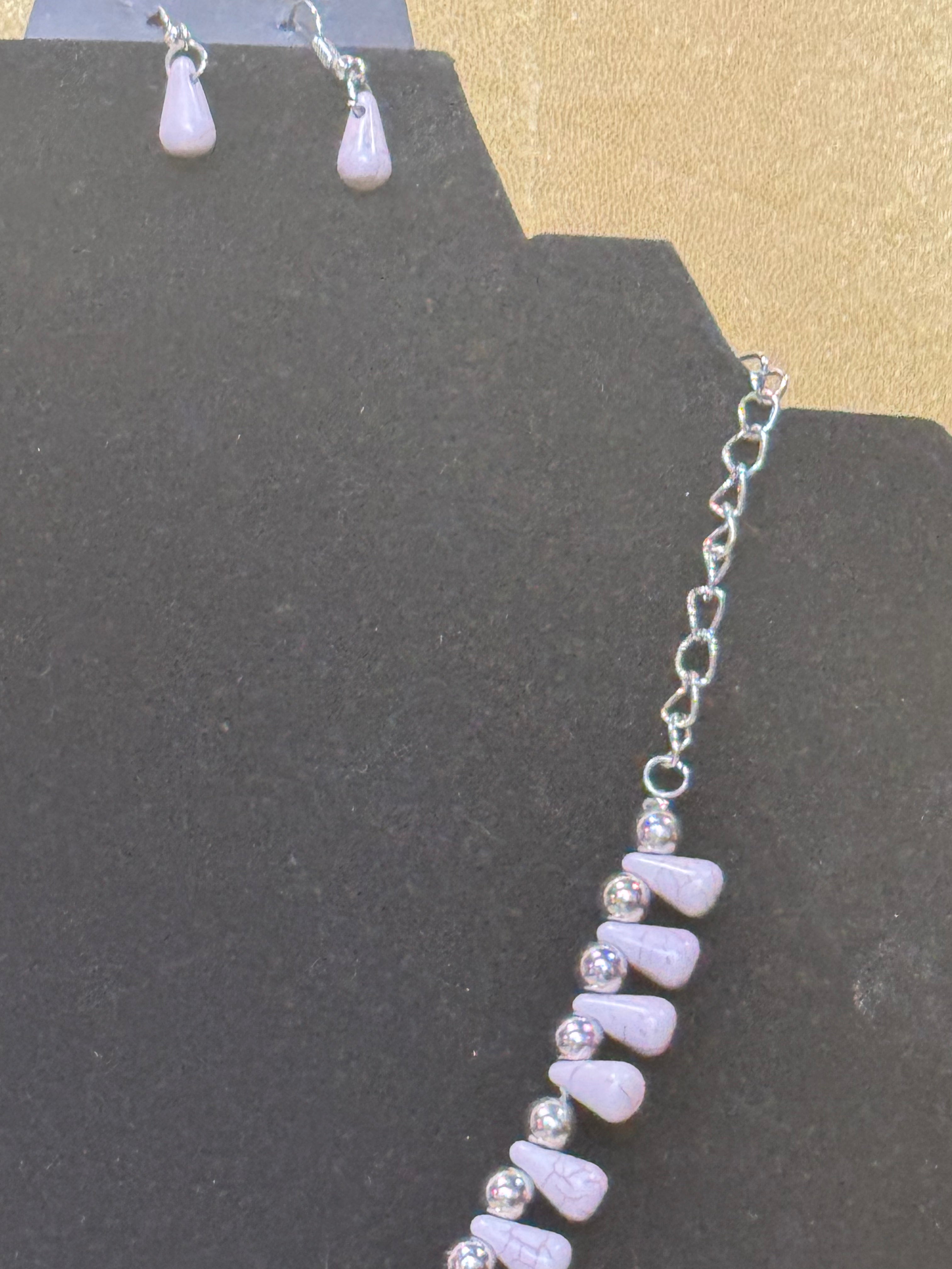 Paparazzi "Extinct Species" Silver & Gray Crackle Stone Teardrop Necklace Set