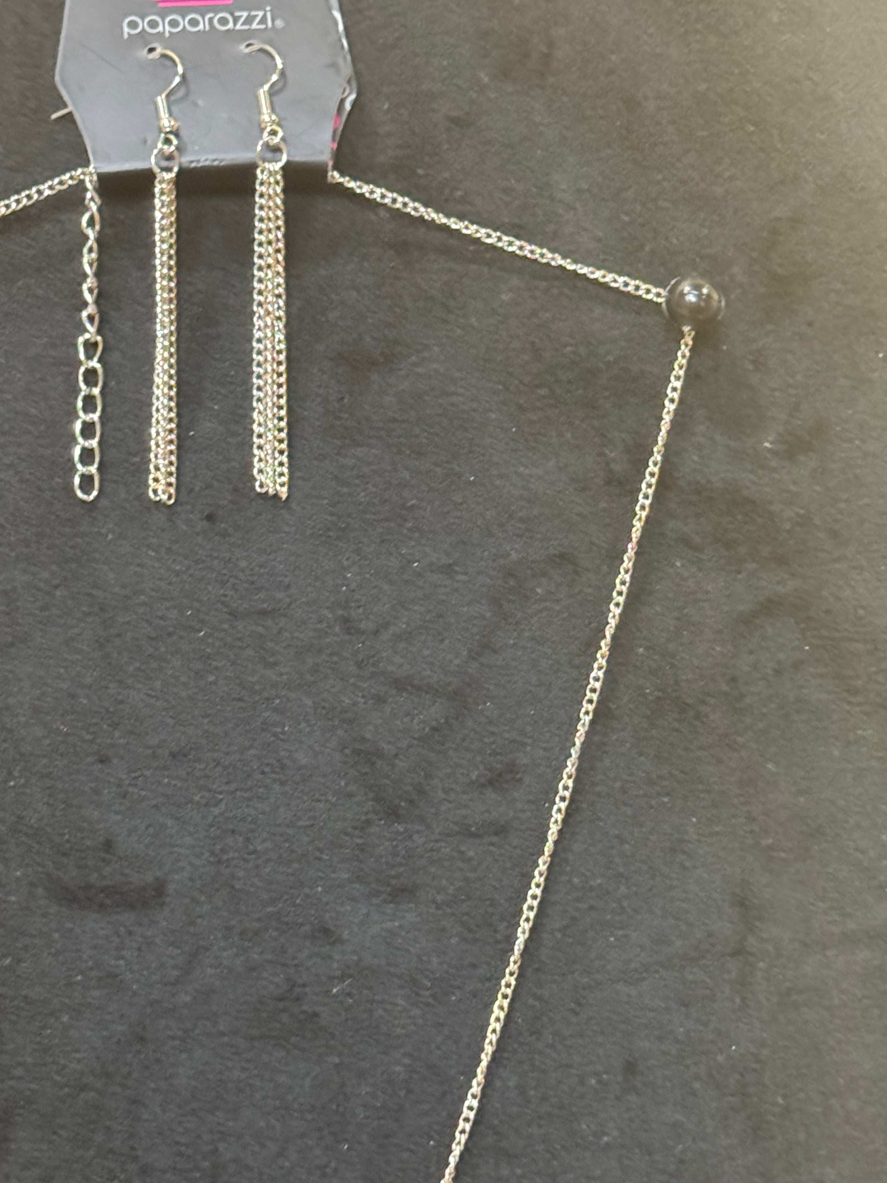 NWT Paparazzi "The Keynoter" Silver Key Pendant Necklace & Matching Earrings Set