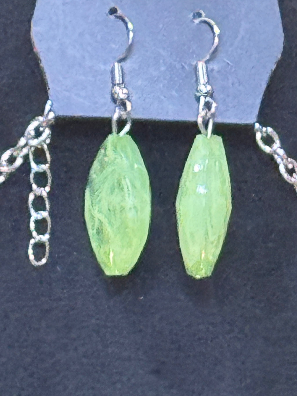 Paparazzi "Beachfront Beauty" Green Bead & Hammered Silver Long Necklace Set