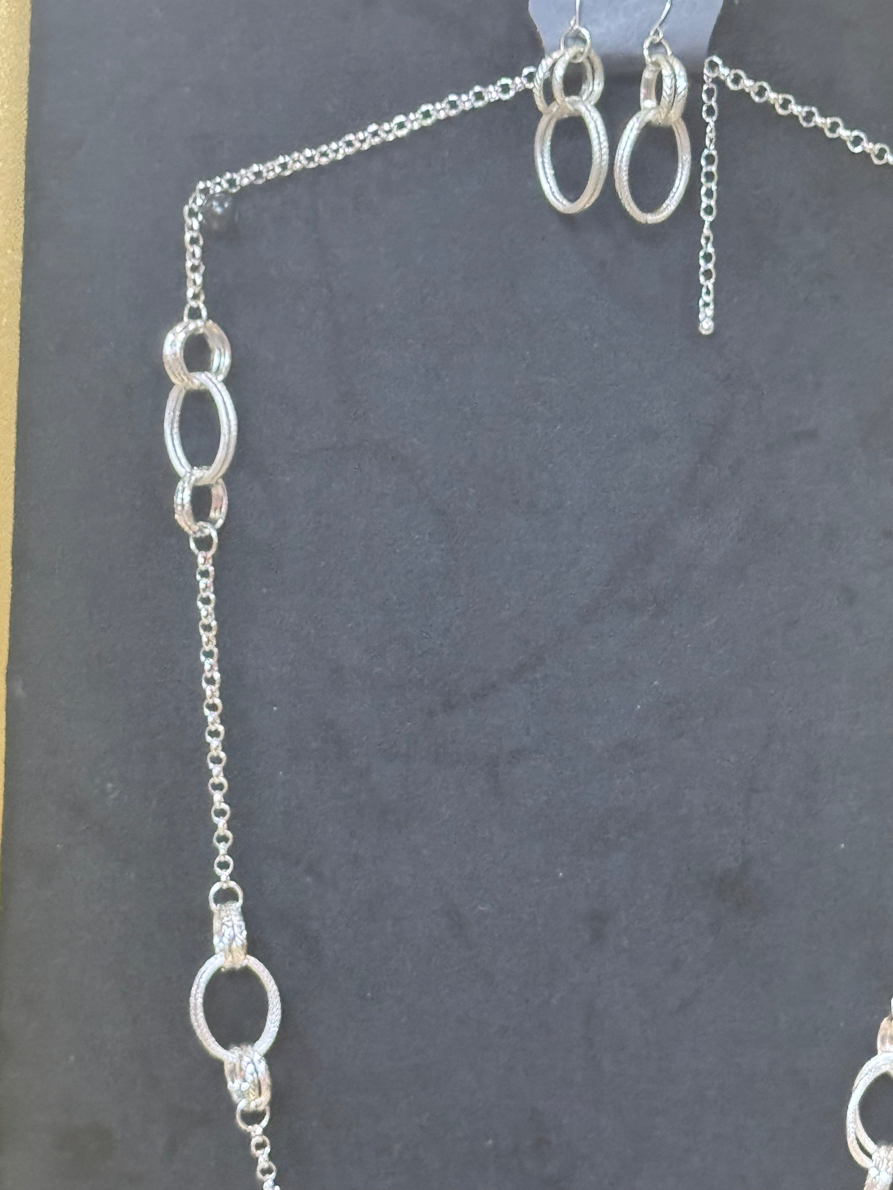 Paparazzi "Pageant Princess" Silver Necklace & Earring Set