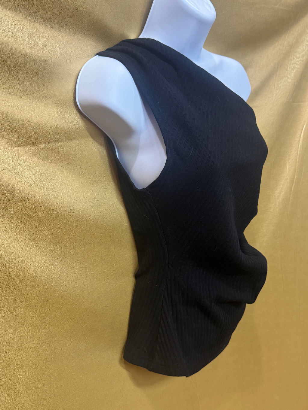 Shoe Fly Black One-Shoulder Asymmetric Ribbed Top - Small