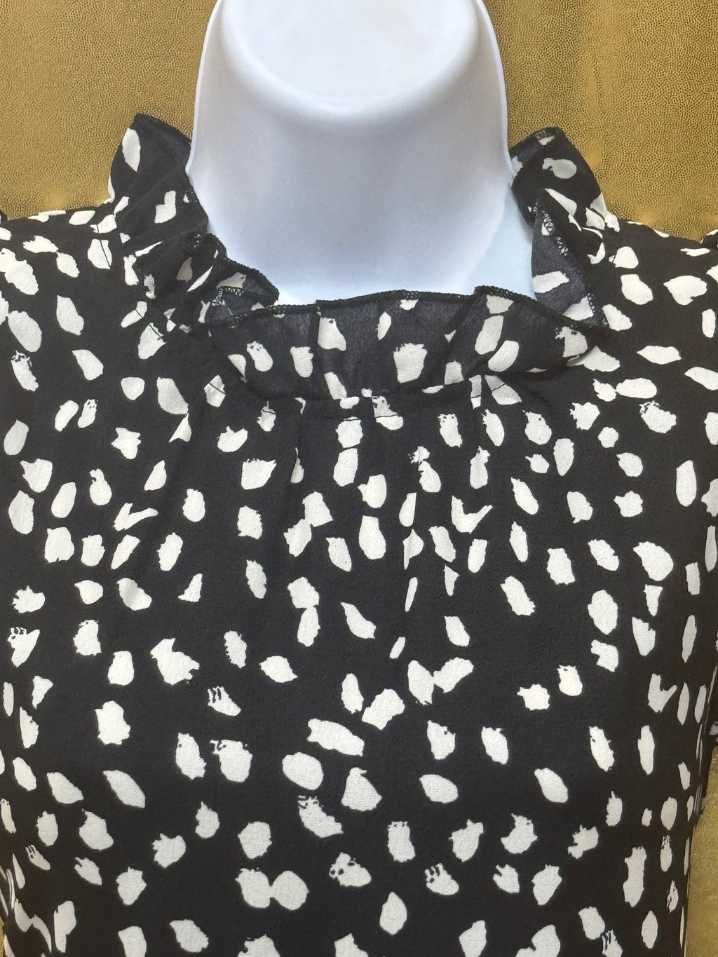 Entro Black & White Ruffle Sleeve Polka Dot Peplum Blouse Top - Size Medium