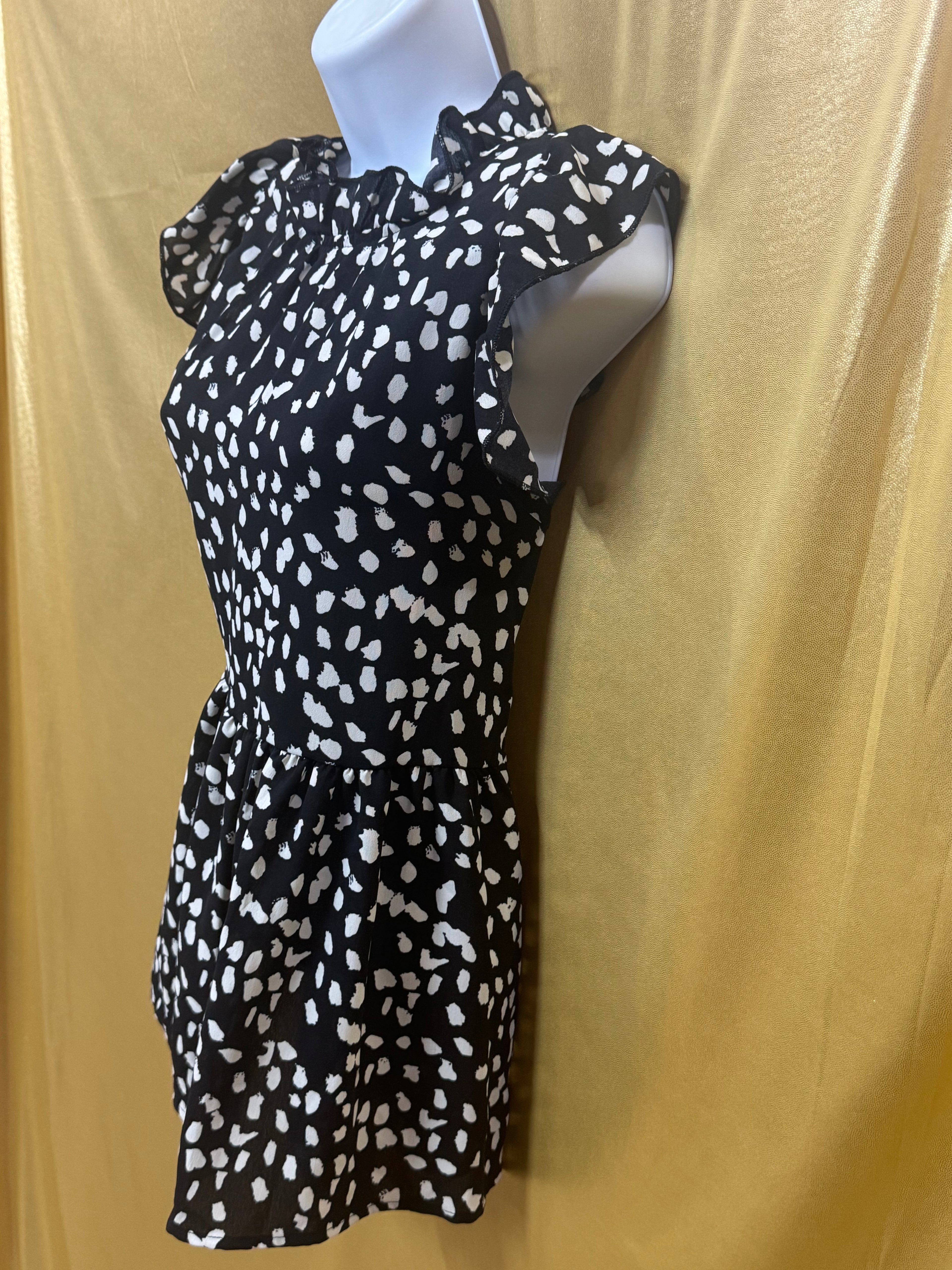 Entro Black & White Ruffle Sleeve Polka Dot Peplum Blouse Top - Size Medium