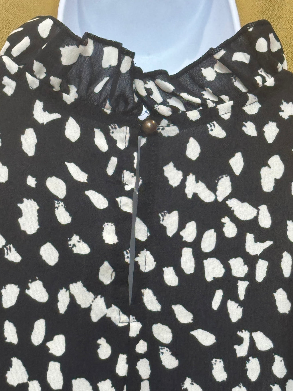 Entro Black & White Ruffle Sleeve Polka Dot Peplum Blouse Top - Size Medium
