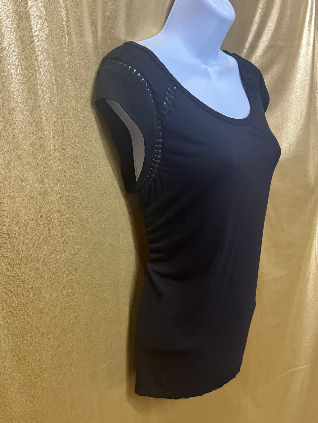 LOFT Black Eyelet Accent Cap Sleeve Tee Size S